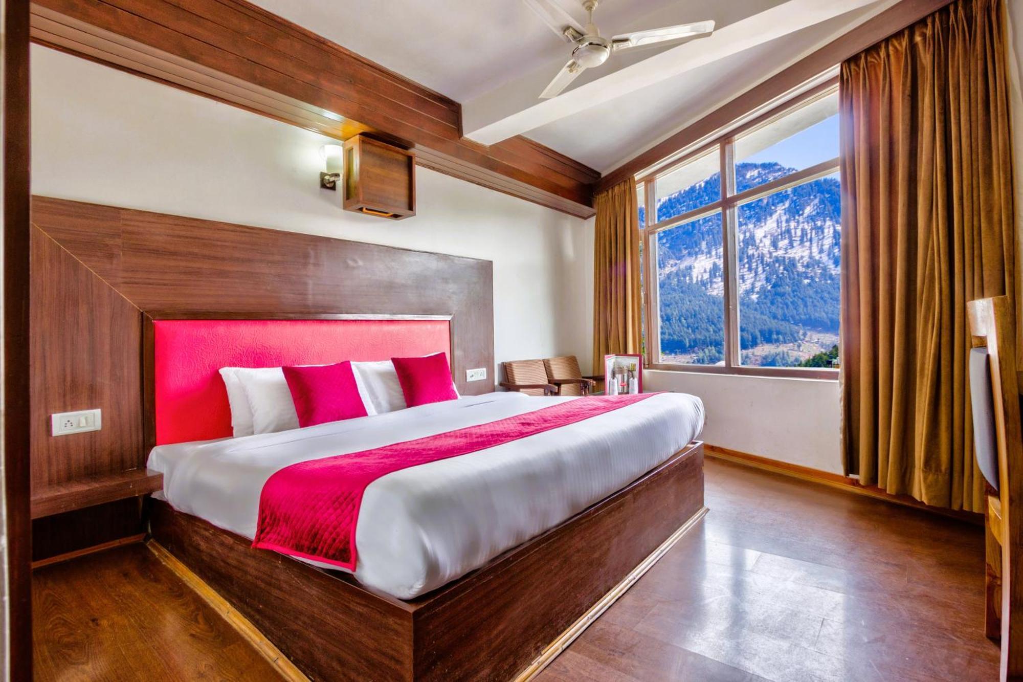 Greenfields Hotel