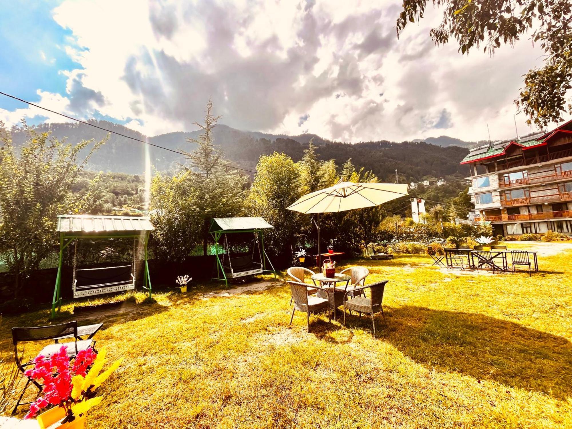 Hotel Himalayan Resort, - !!riverside !! Big Garden With Bonfire !! Guest Preferred !! Scenic River & Mountain View !! Big Parking !! Luxury Balcony !! Playing Zone !! Of The Year