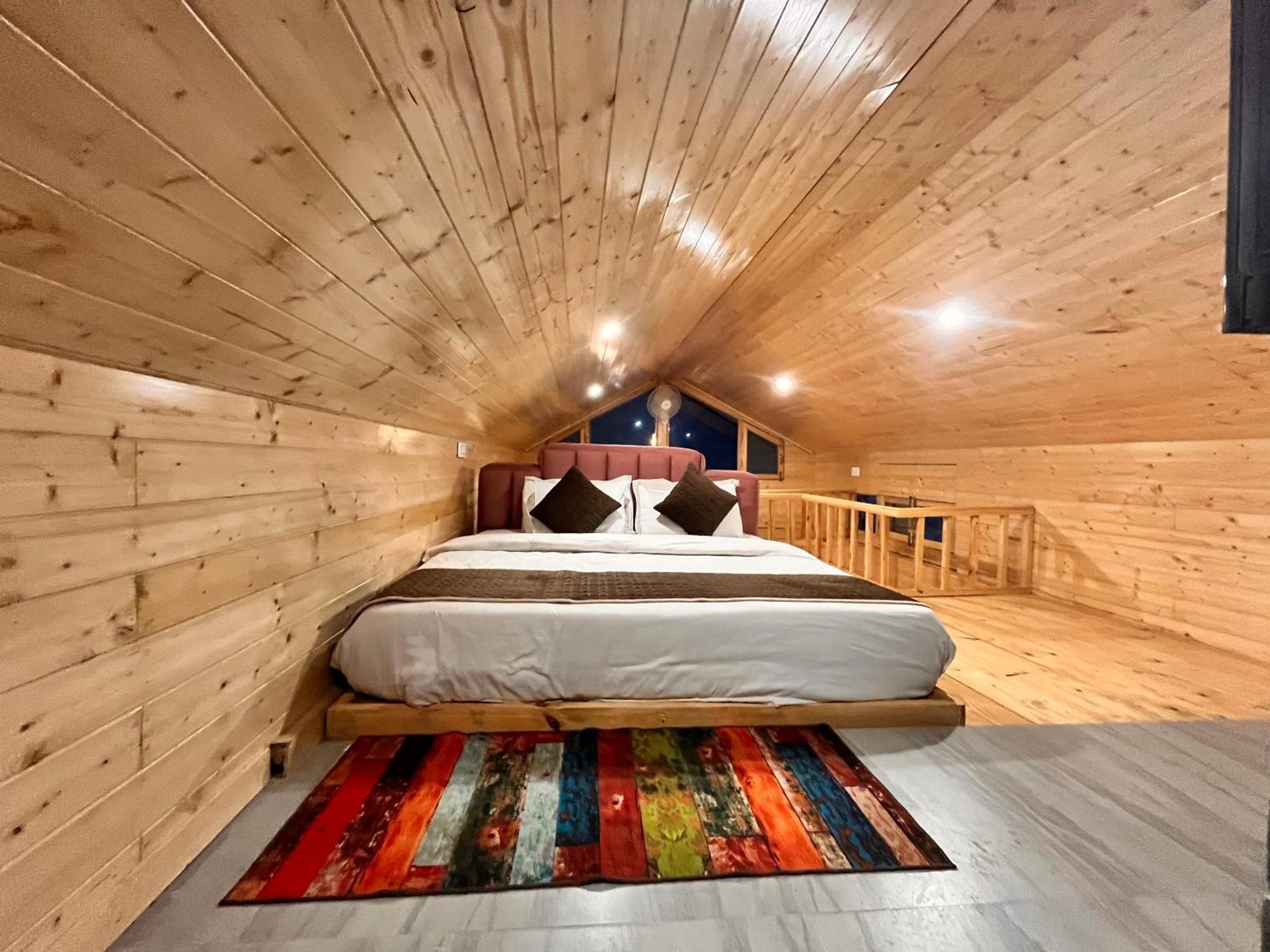 Himalayan Resort, - !!riverside !! Big Garden With Bonfire !! Guest Preferred !! Scenic River & Mountain View !! Big Parking !! Luxury Balcony !! Playing Zone !! Of The Year Hotel Manali (Himachal Pradesh)