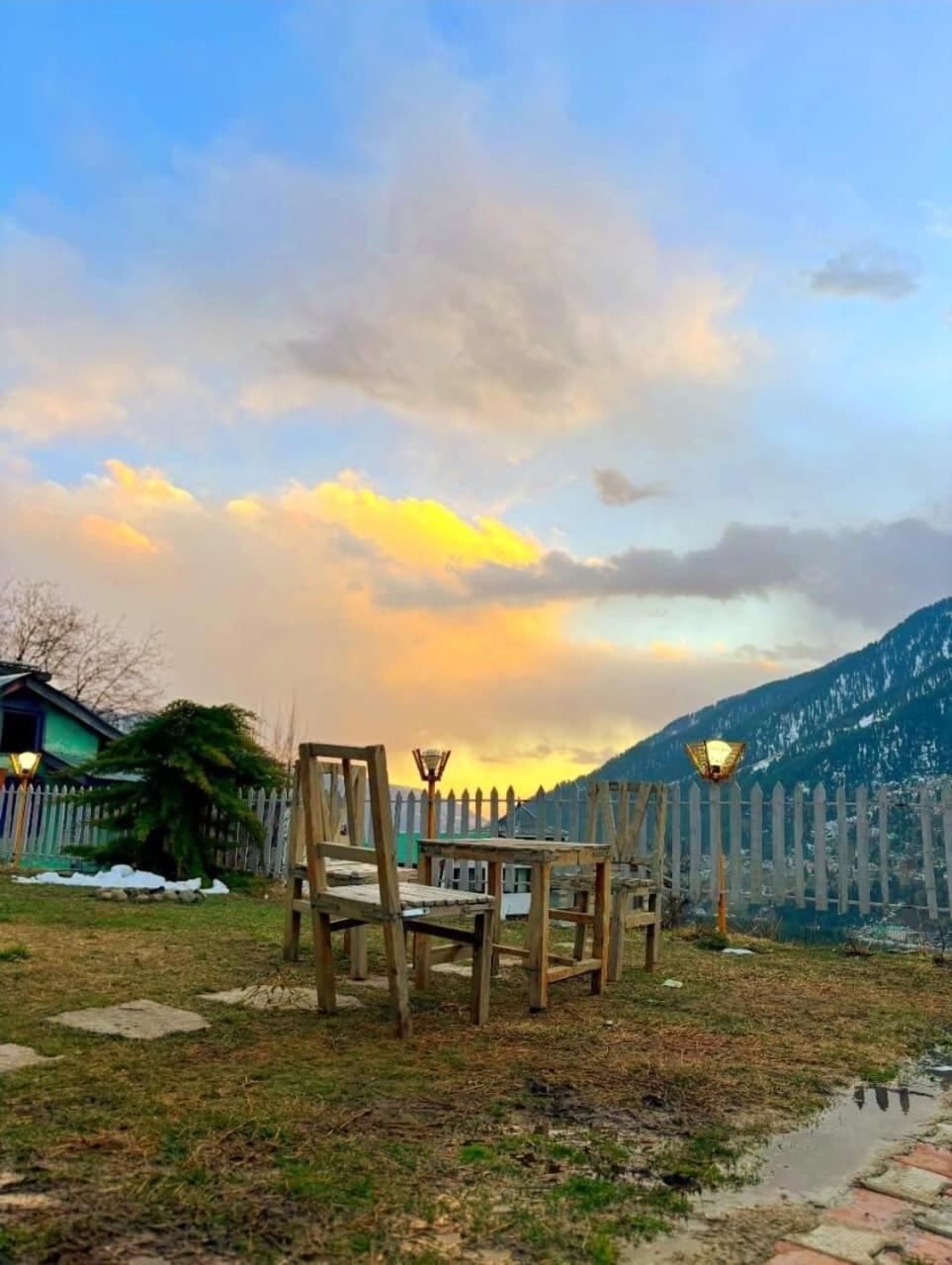 Kaira Huts Chalet