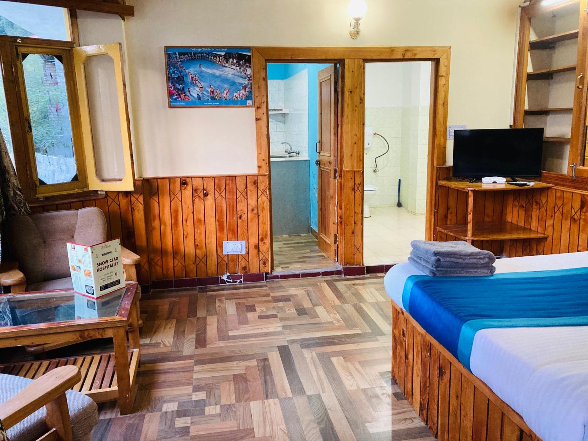 Woods - 1,2,3,4 & Available In With Scenic Mountain View Hotel Manali (Himachal Pradesh)