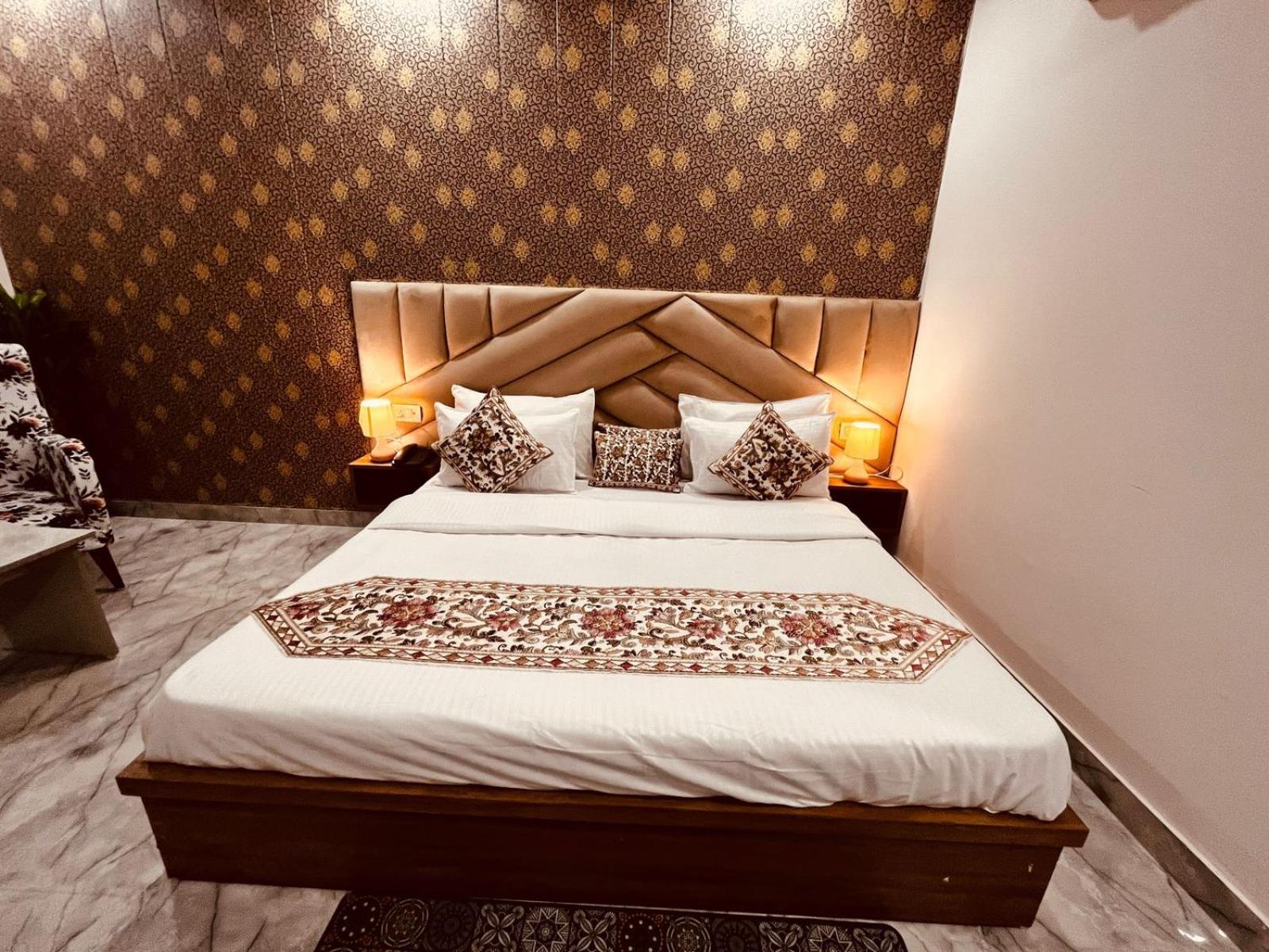 Hotel Krish 4*