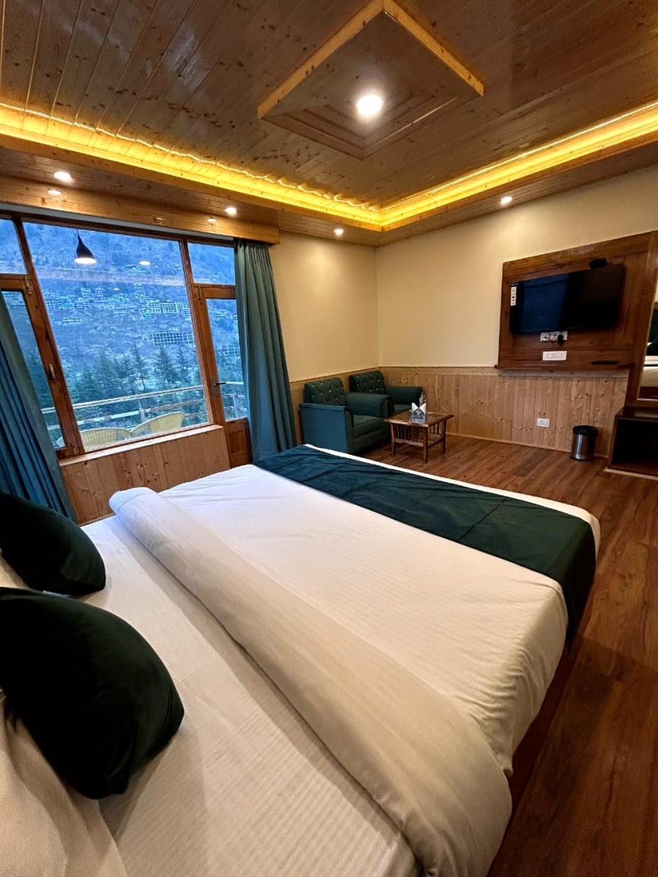 Hotel Hidden Heaven Manali (Himachal Pradesh)