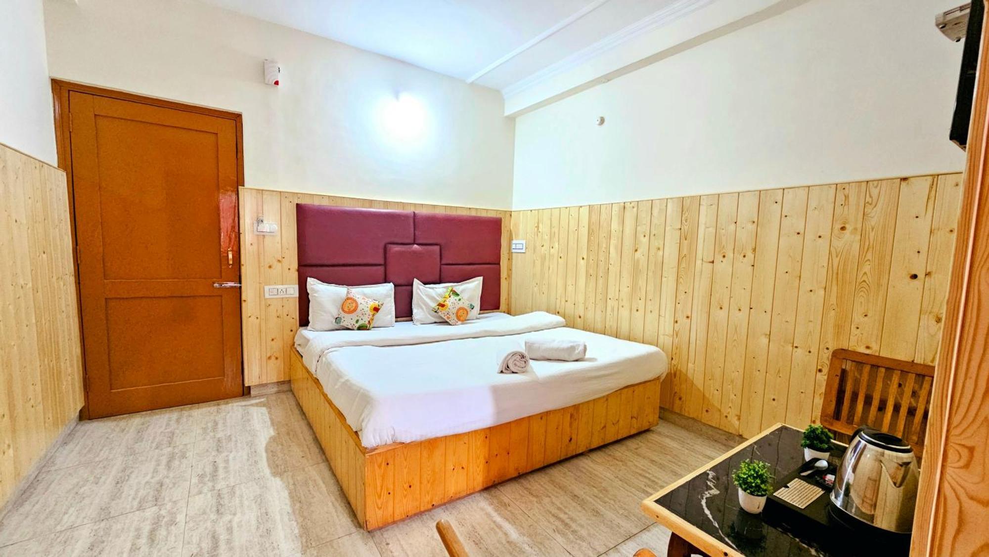 New Suraj - Near Hadimba Devi Temple Guest house Manali (Himachal Pradesh)