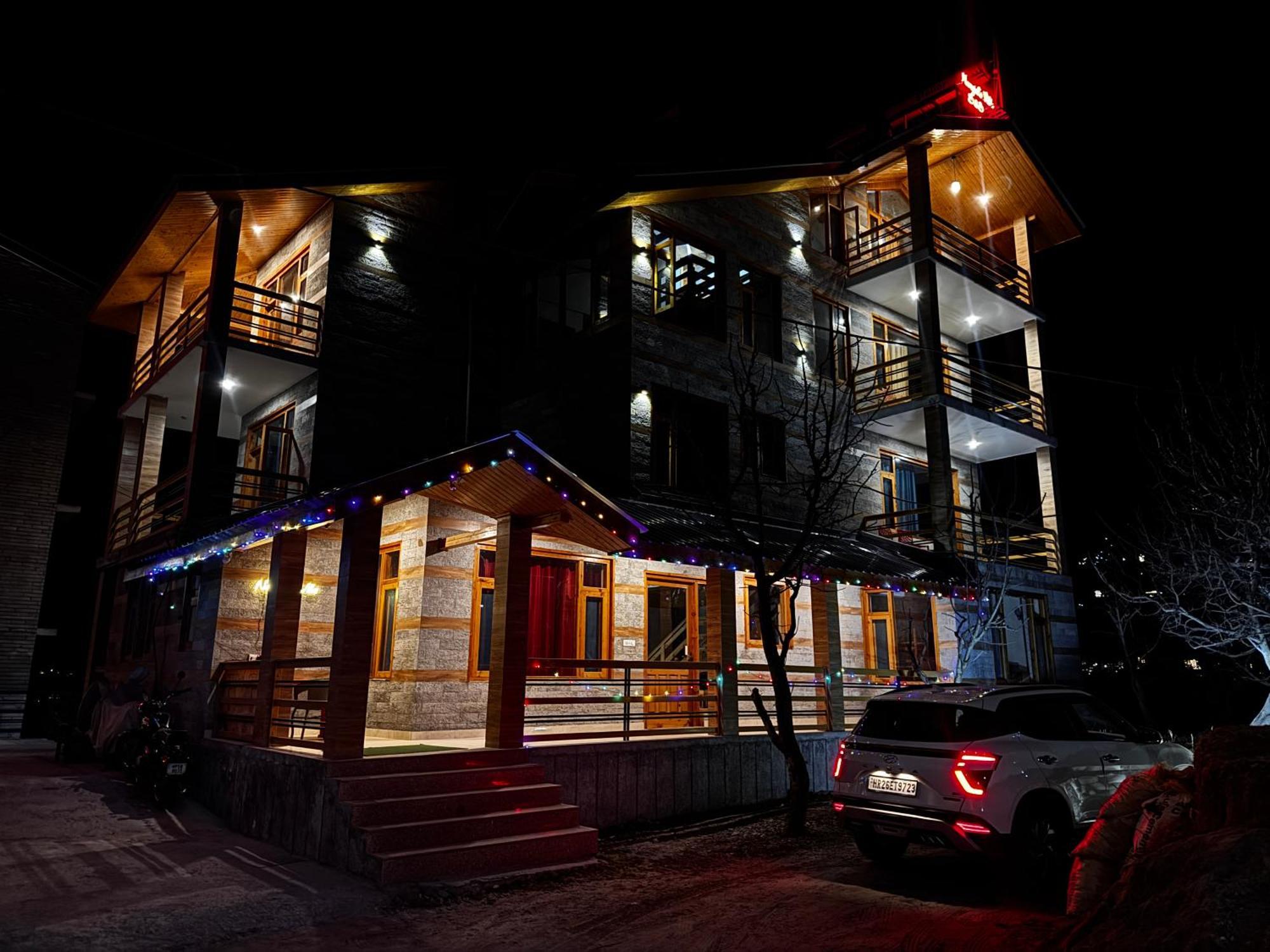 Hotel Namgials By Sky Group Manali (Himachal Pradesh)