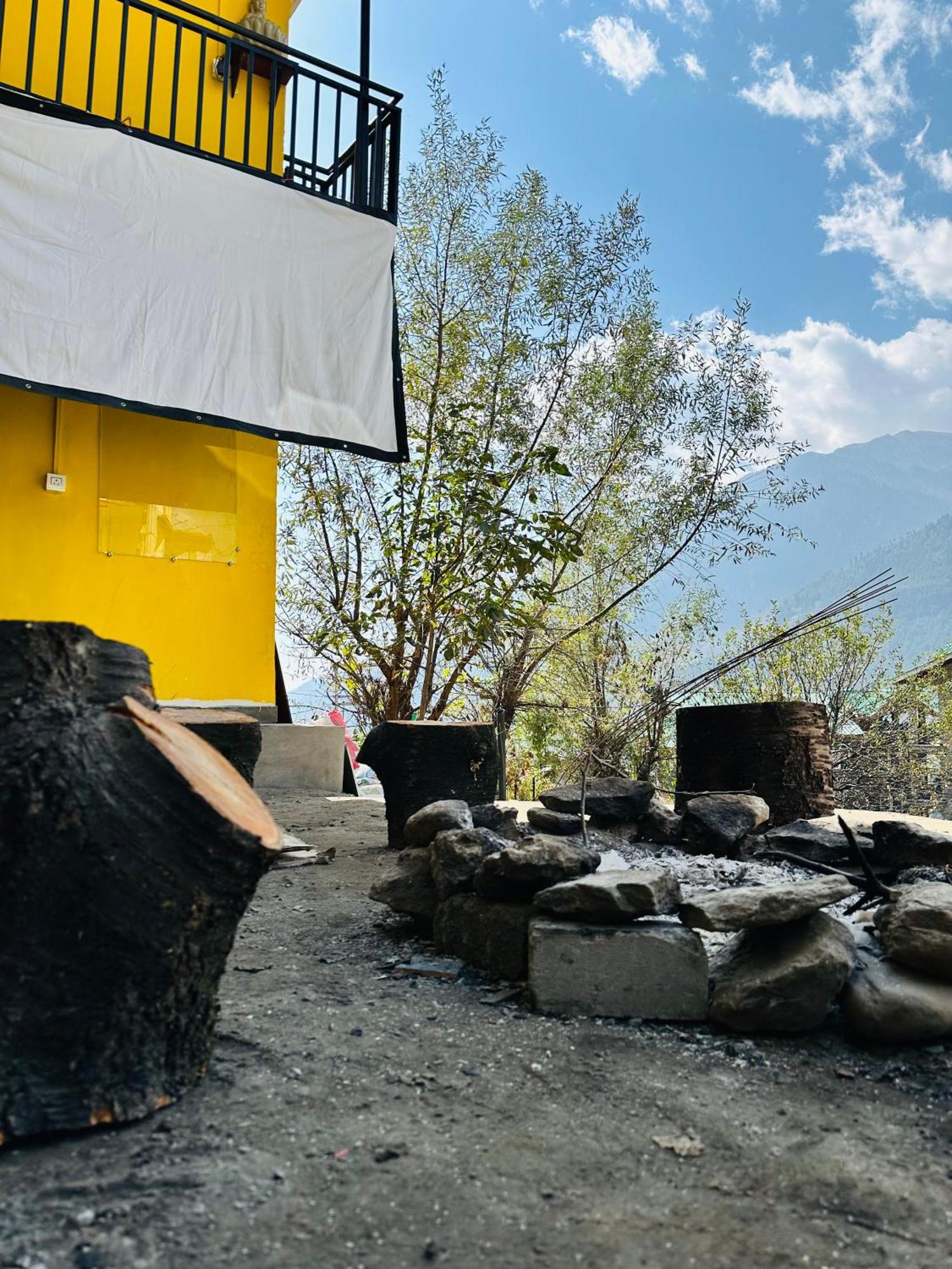 Wandercrew Hostel Manali (Himachal Pradesh)
