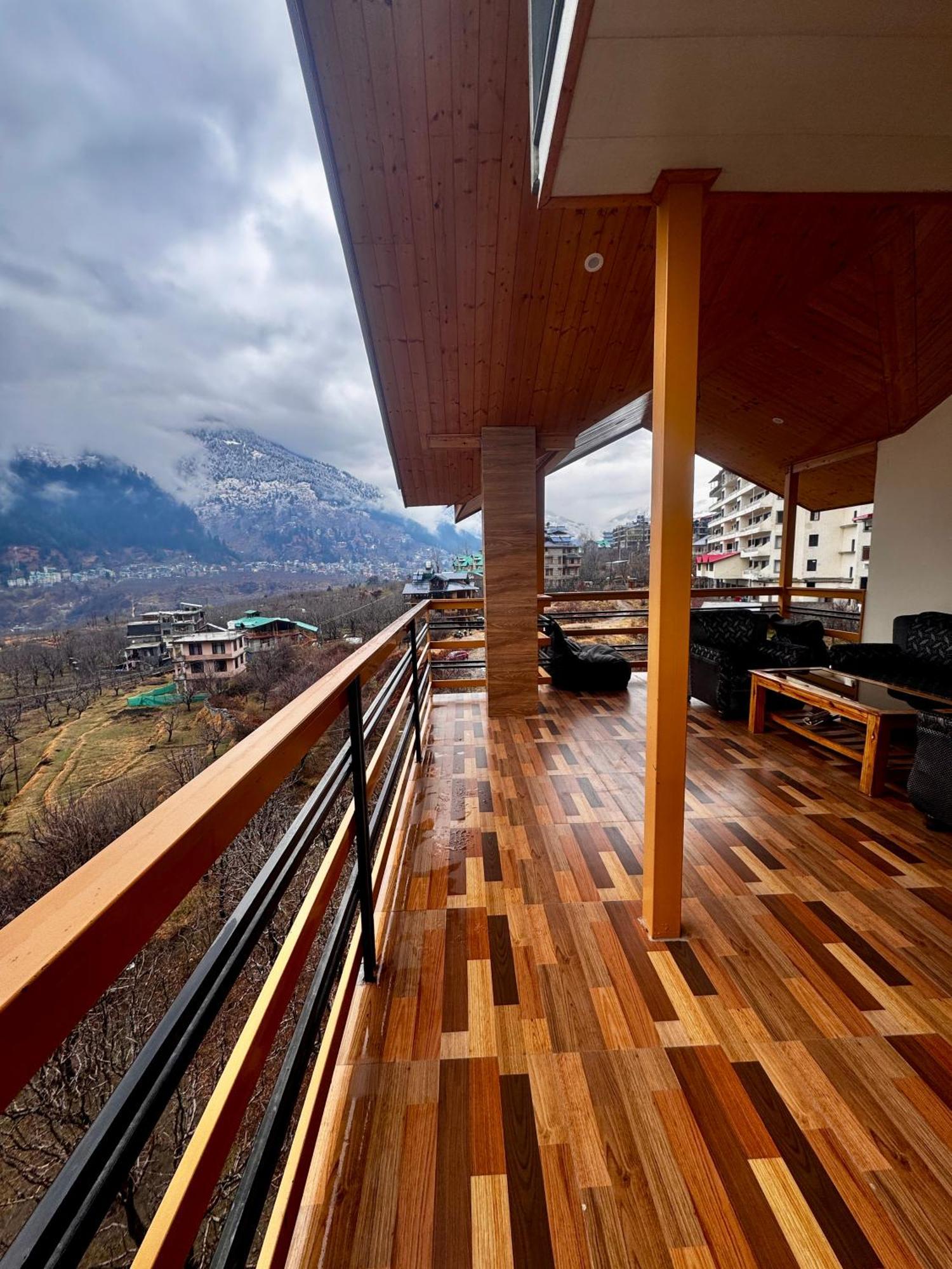 Namgials By Sky Group Hotel Manali (Himachal Pradesh)