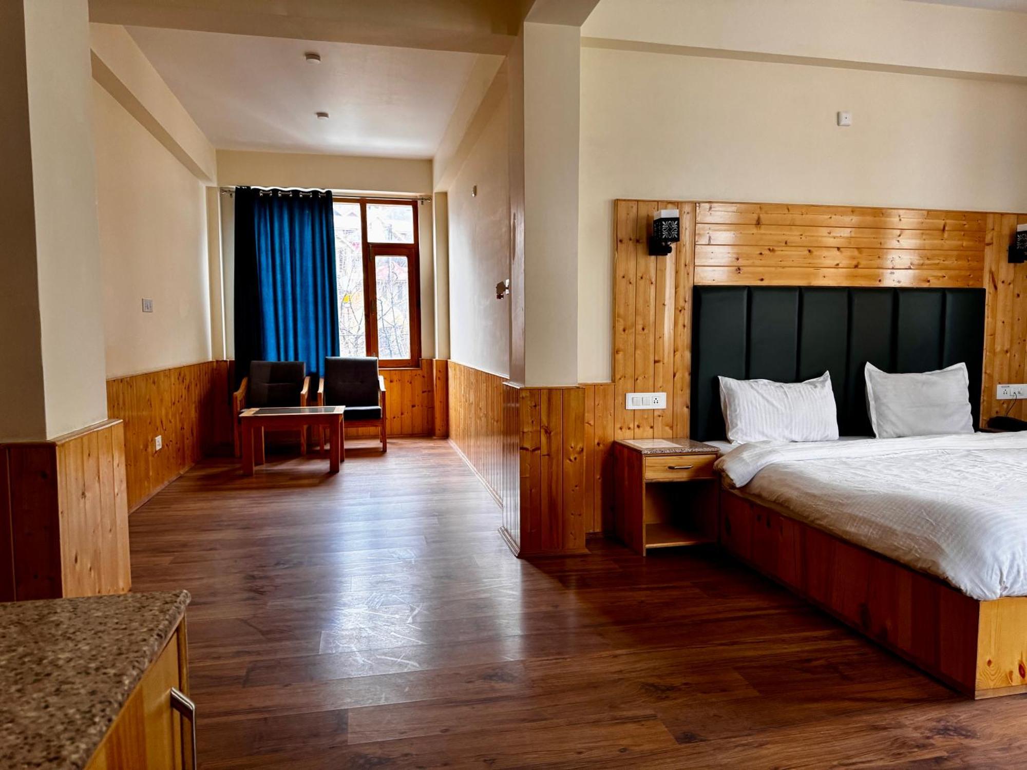 Namgials By Sky Group Hotel Manali (Himachal Pradesh)