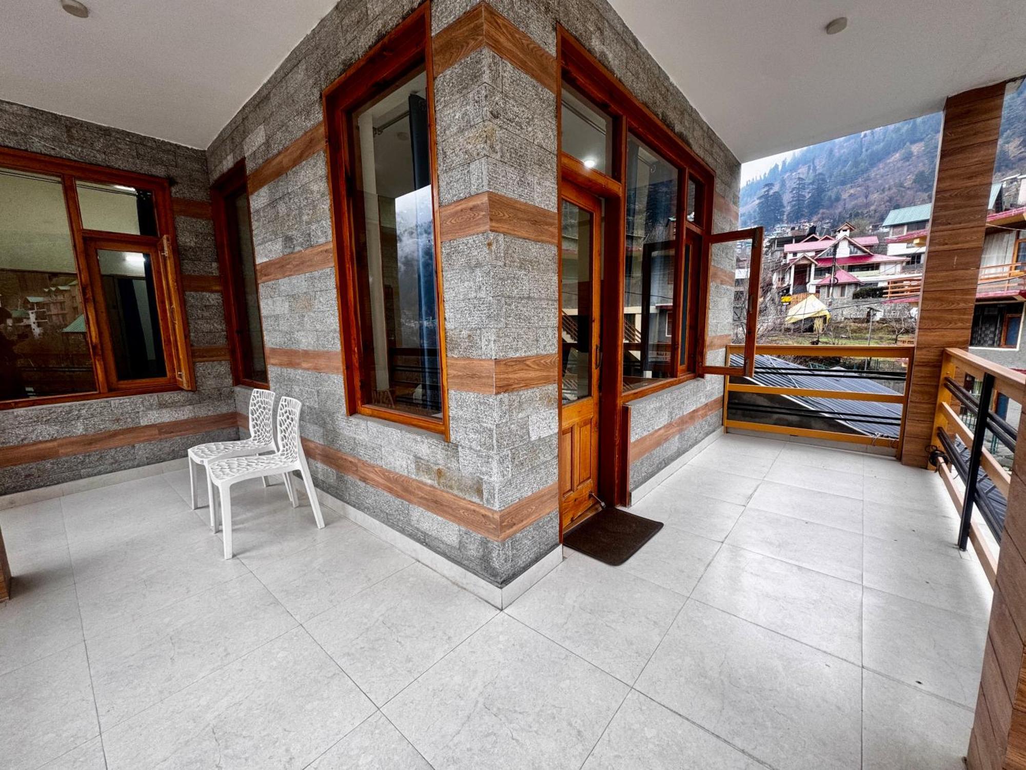 Hotel Namgials By Sky Group 3*