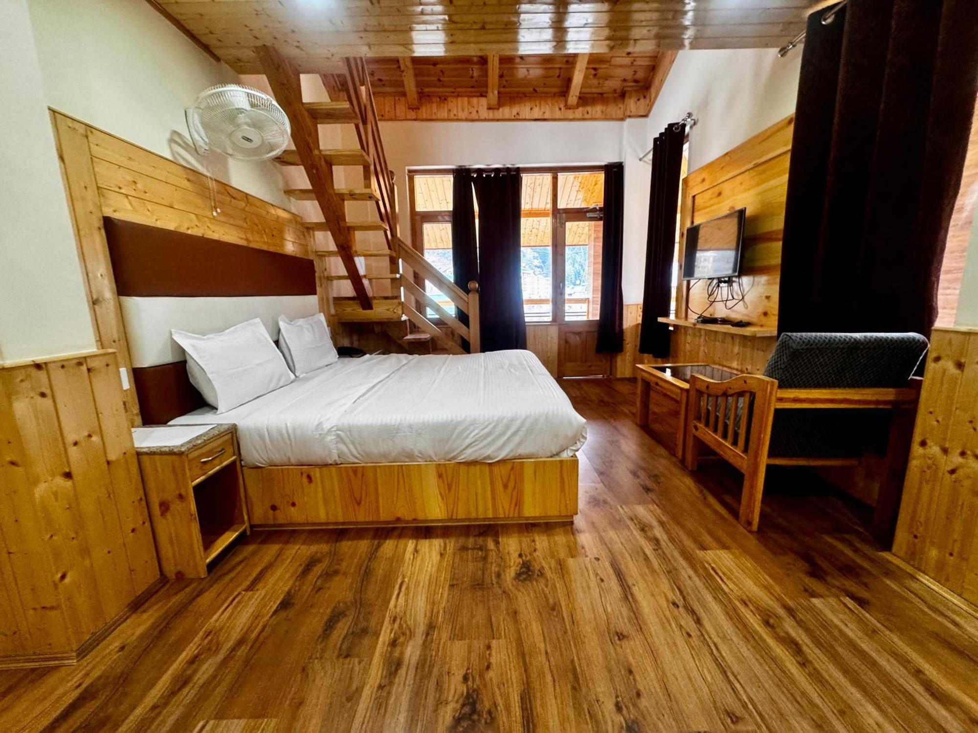 Hotel Namgials By Sky Group Manali (Himachal Pradesh)