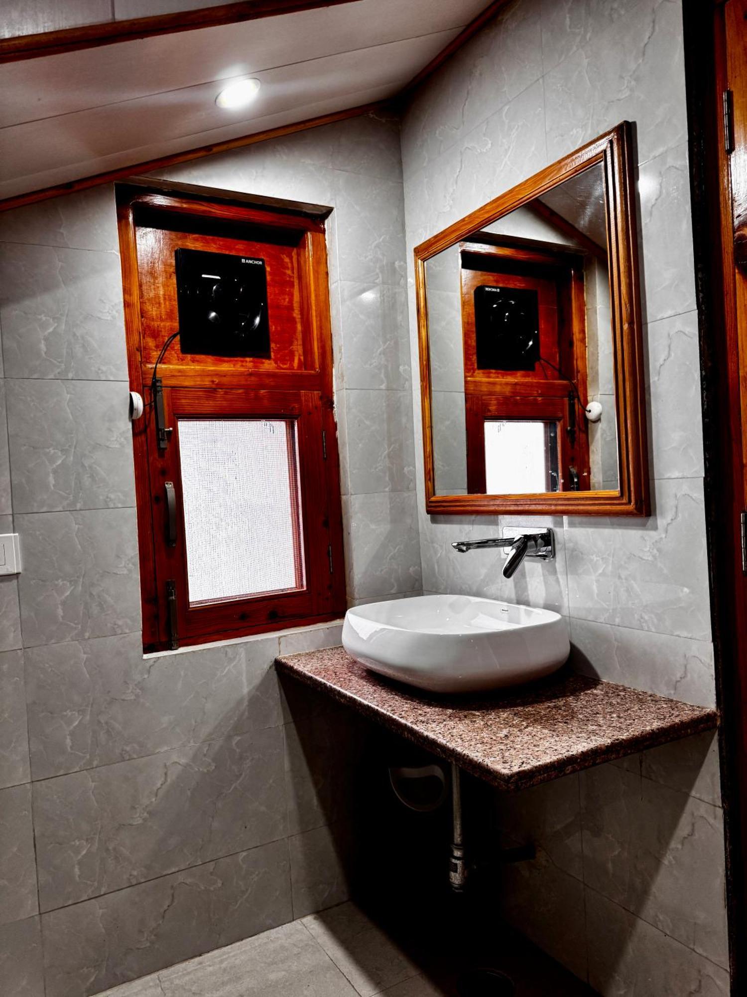 Hotel Namgials By Sky Group