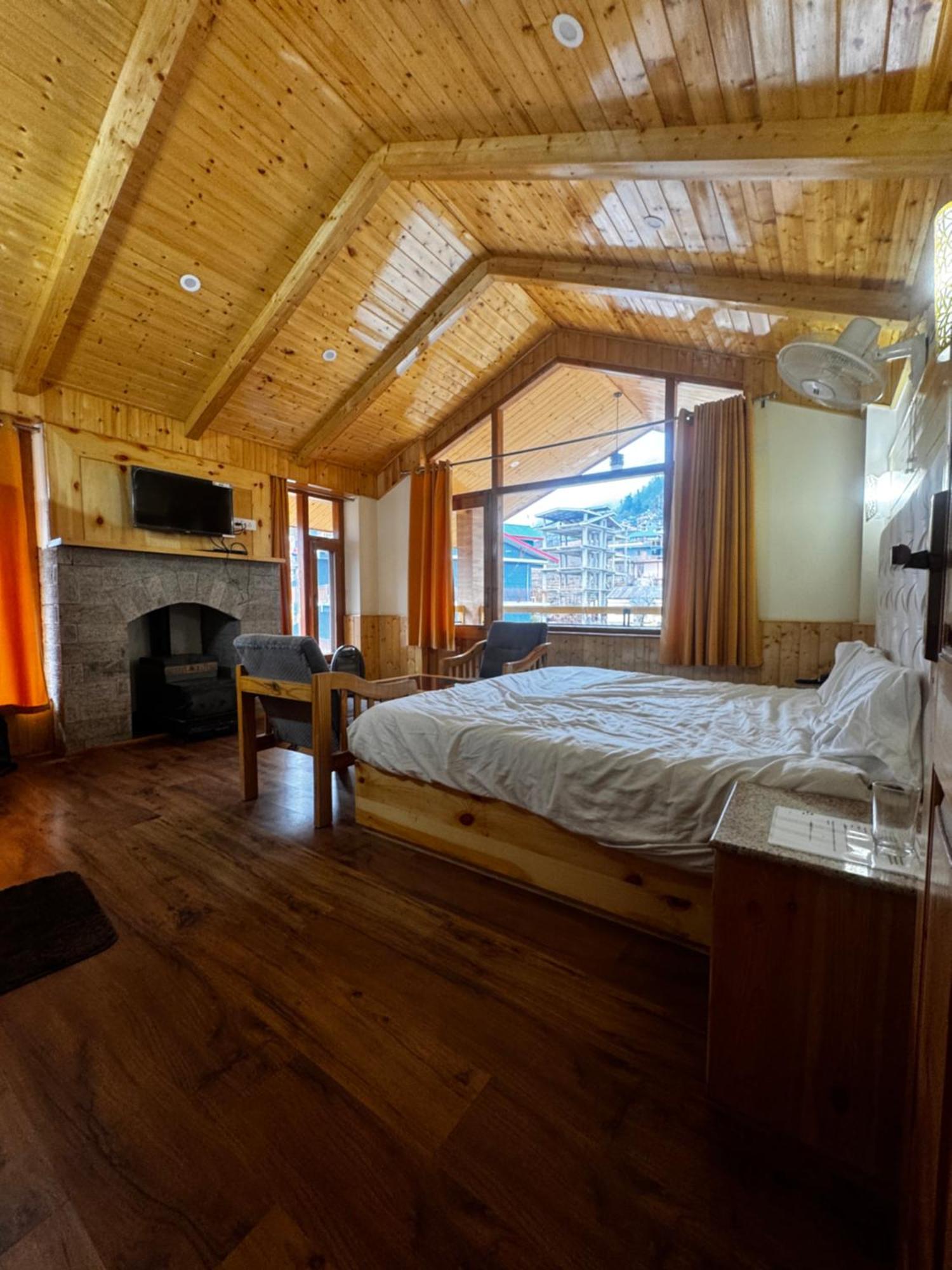 Hotel Namgials By Sky Group Manali (Himachal Pradesh)