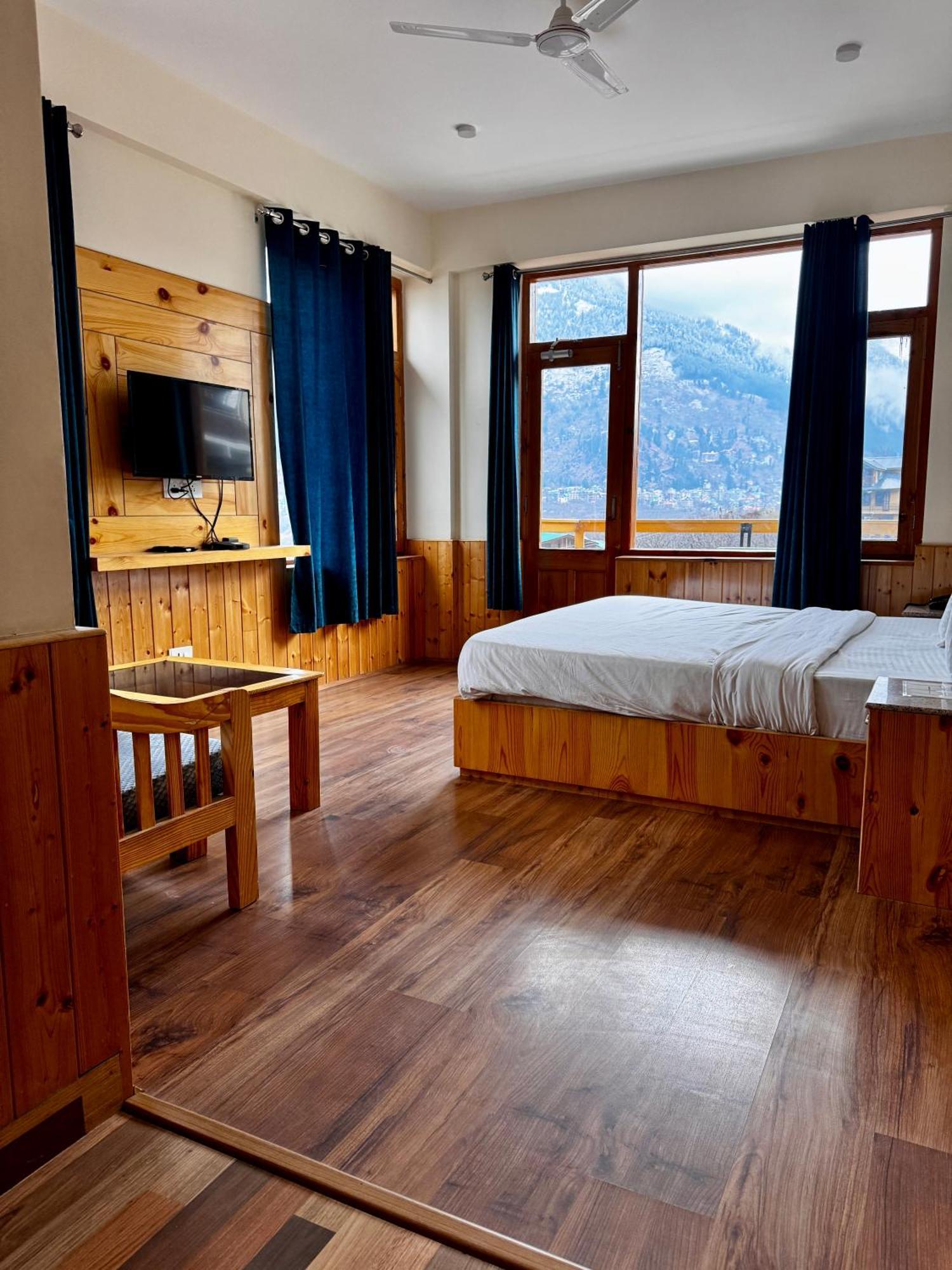 Hotel Namgials By Sky Group Manali (Himachal Pradesh)