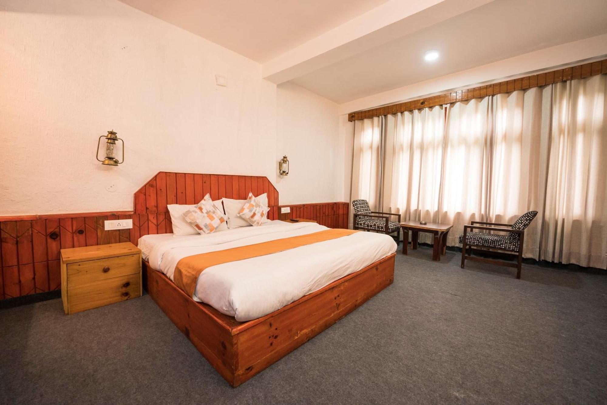Resort The Village Manali- Cafe, Bar & Bistro