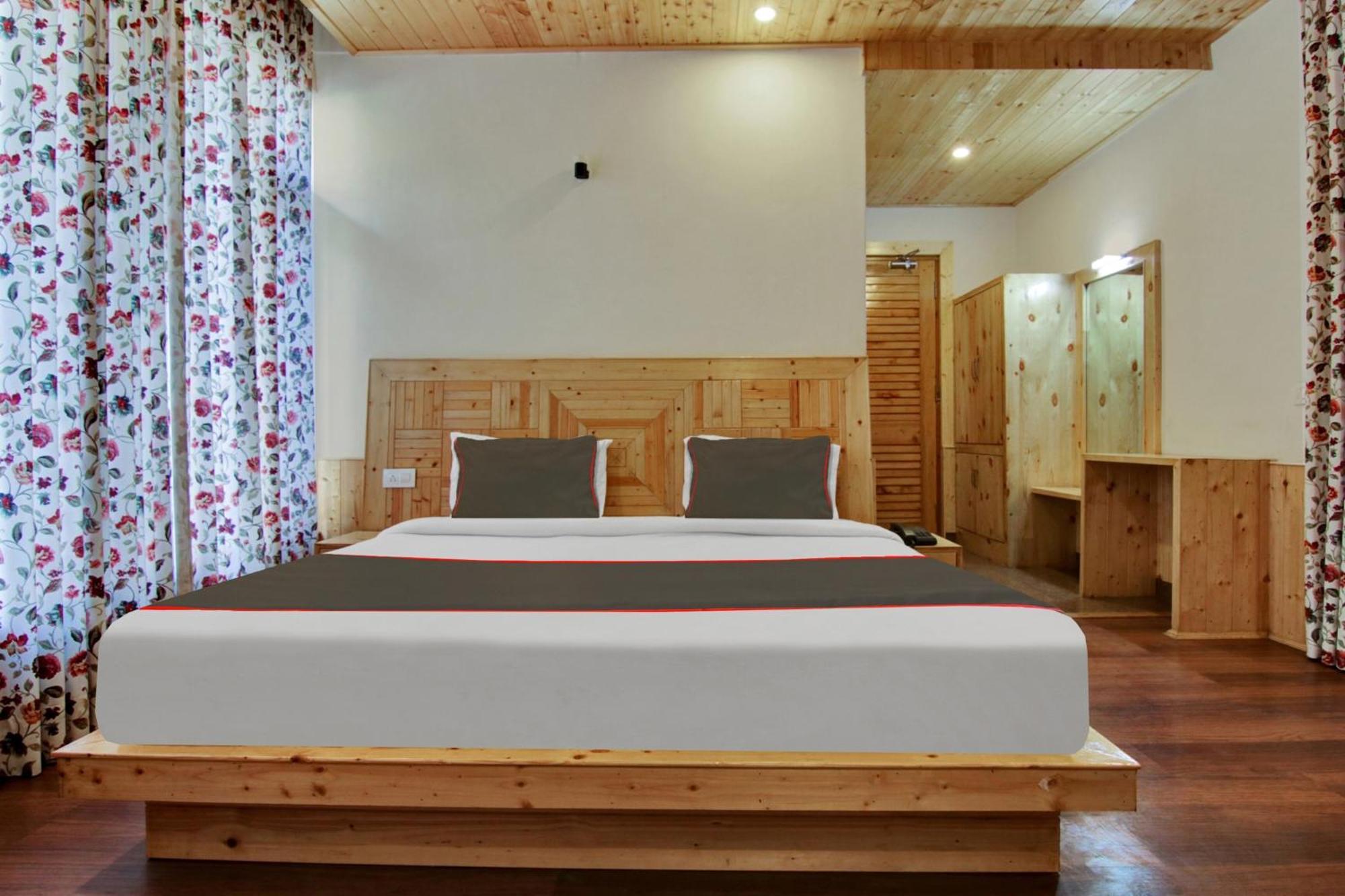 Hotel O Kshitij Manali (Himachal Pradesh)