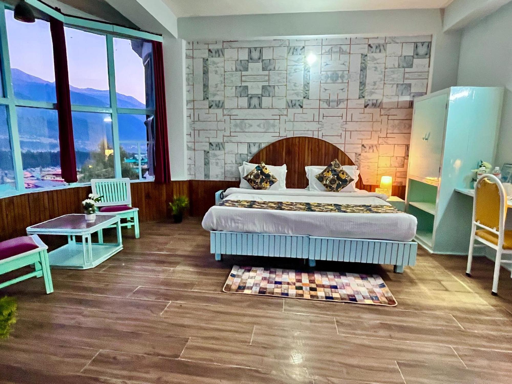 New Hadimba Palace - Mountain View With Premium Near Mall Road , Manali (Himachal Pradesh)