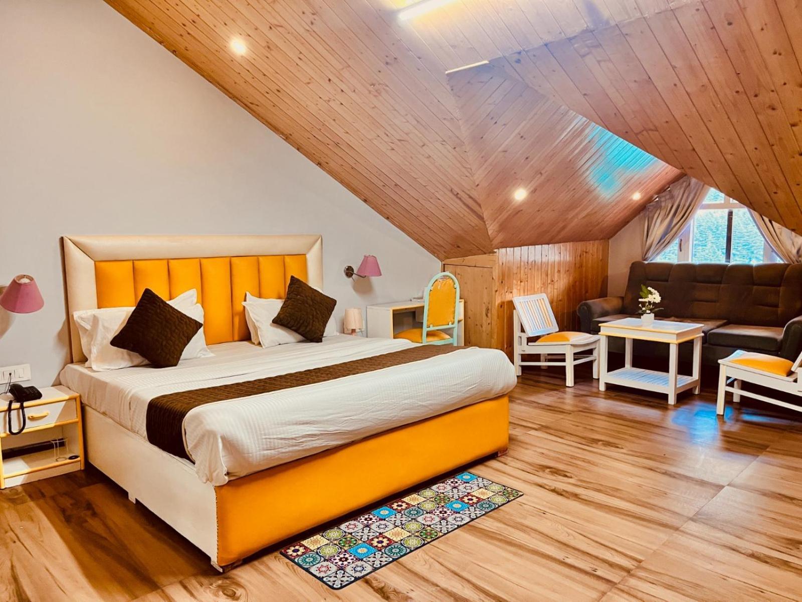 New Hadimba Palace - Mountain View With Premium Near Mall Road , Hotel 3*