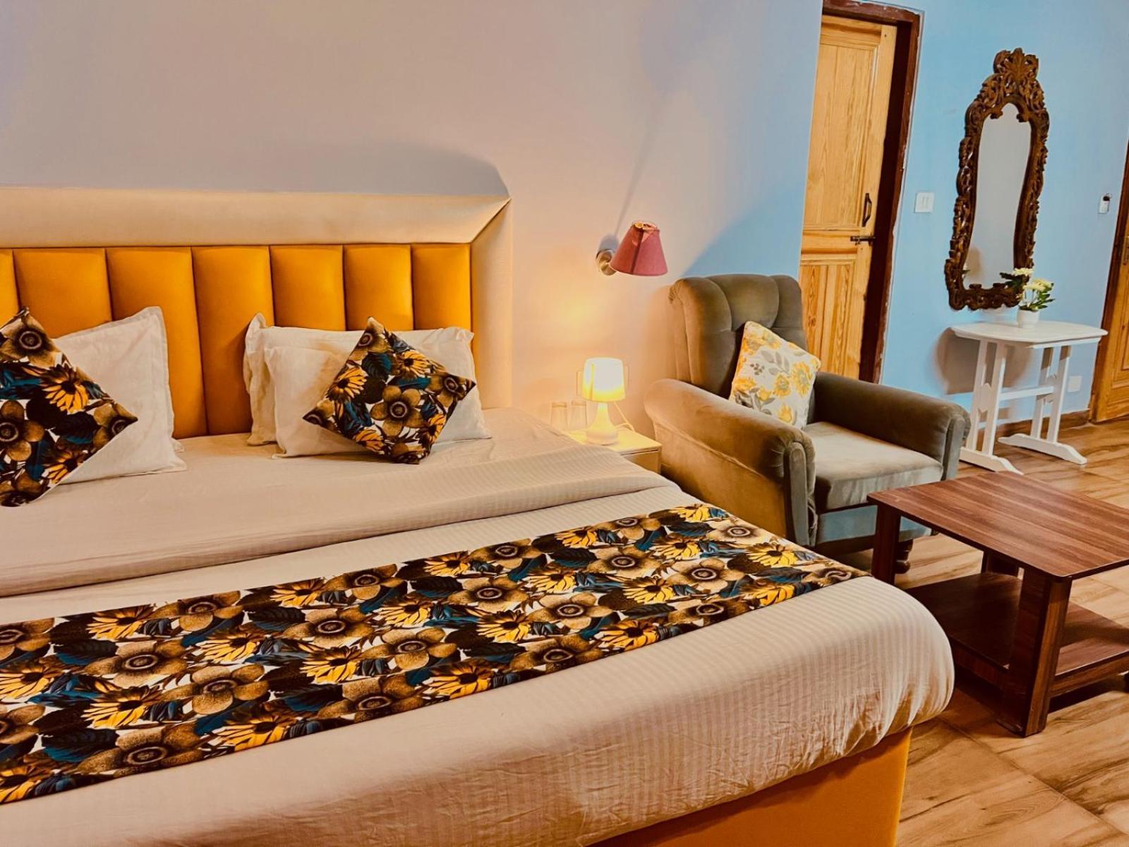 New Hadimba Palace - Mountain View With Premium Near Mall Road , Hotel