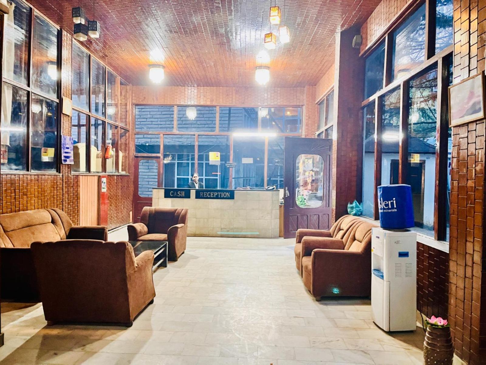 New Hadimba Palace - Mountain View With Premium Near Mall Road , 3*