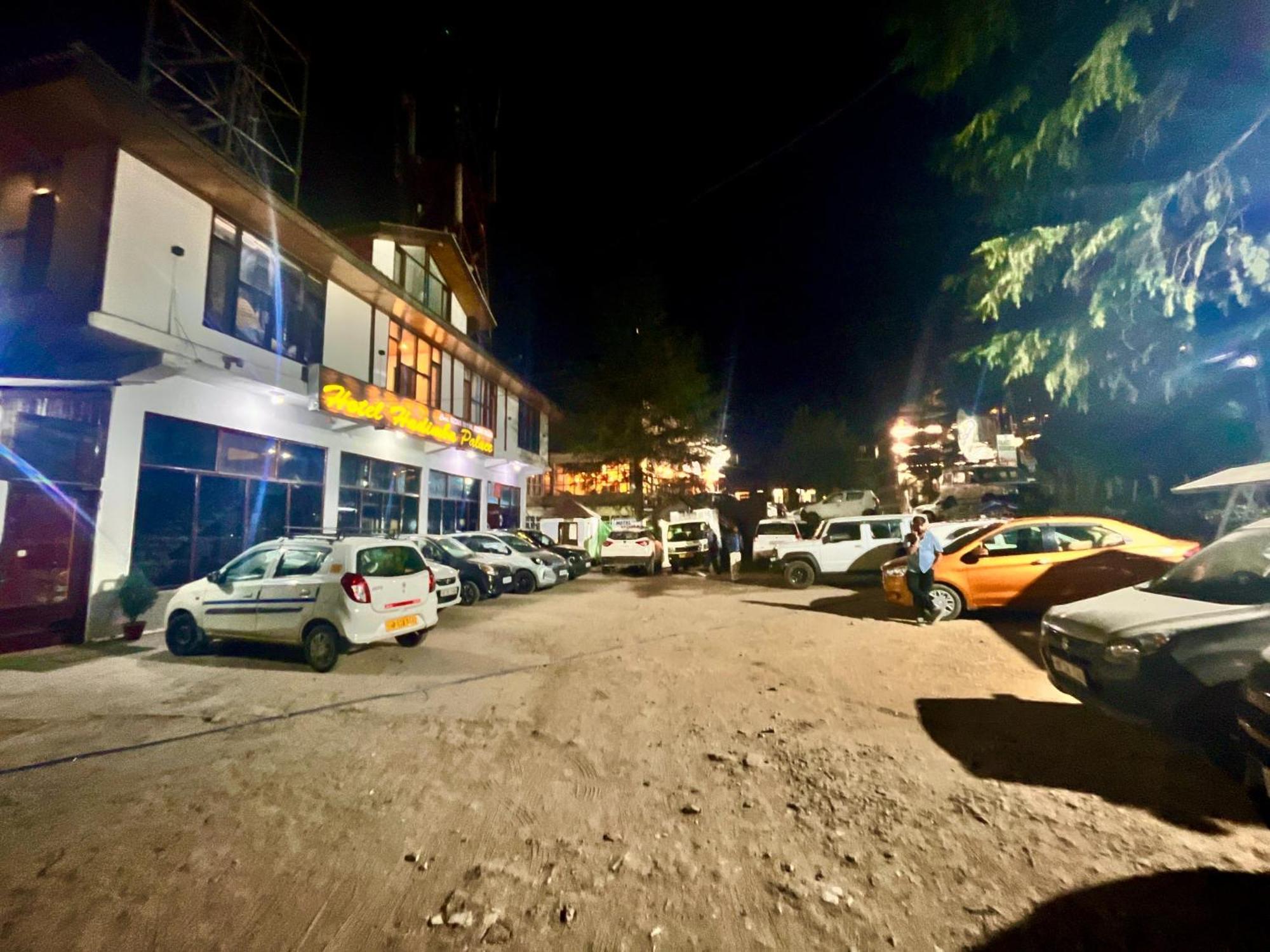 New Hadimba Palace - Mountain View With Premium Near Mall Road , Hotel 3*