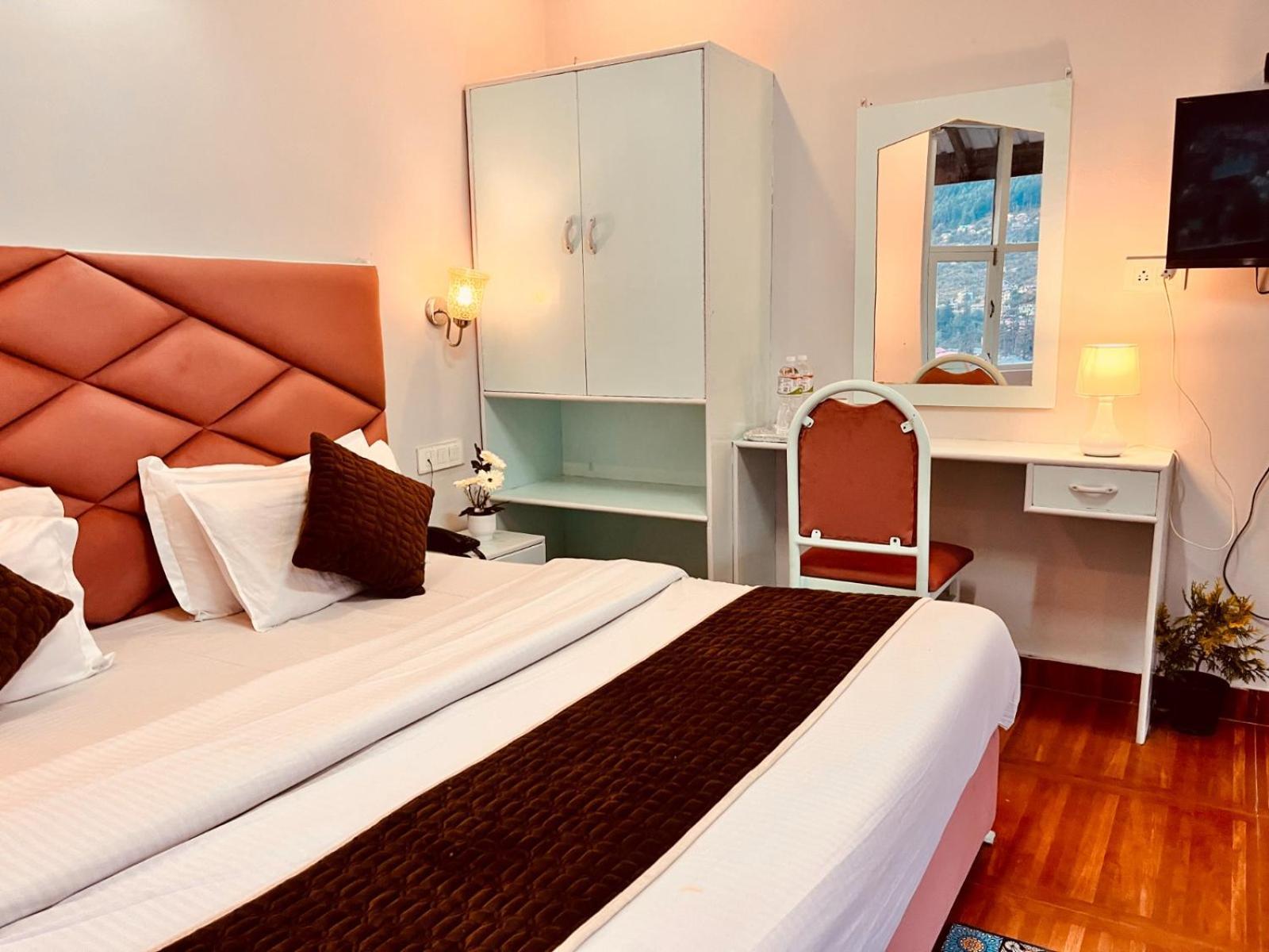 New Hadimba Palace - Mountain View With Premium Near Mall Road , Hotel 3*