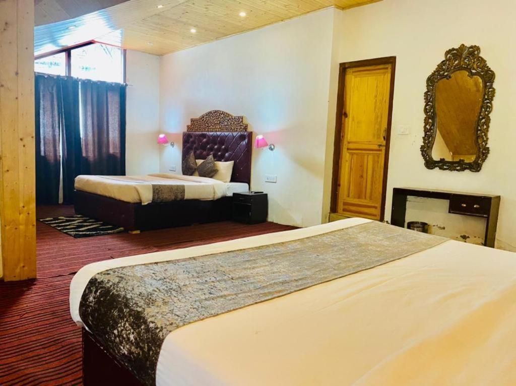New Hadimba Palace - Mountain View With Premium Near Mall Road , Manali (Himachal Pradesh)