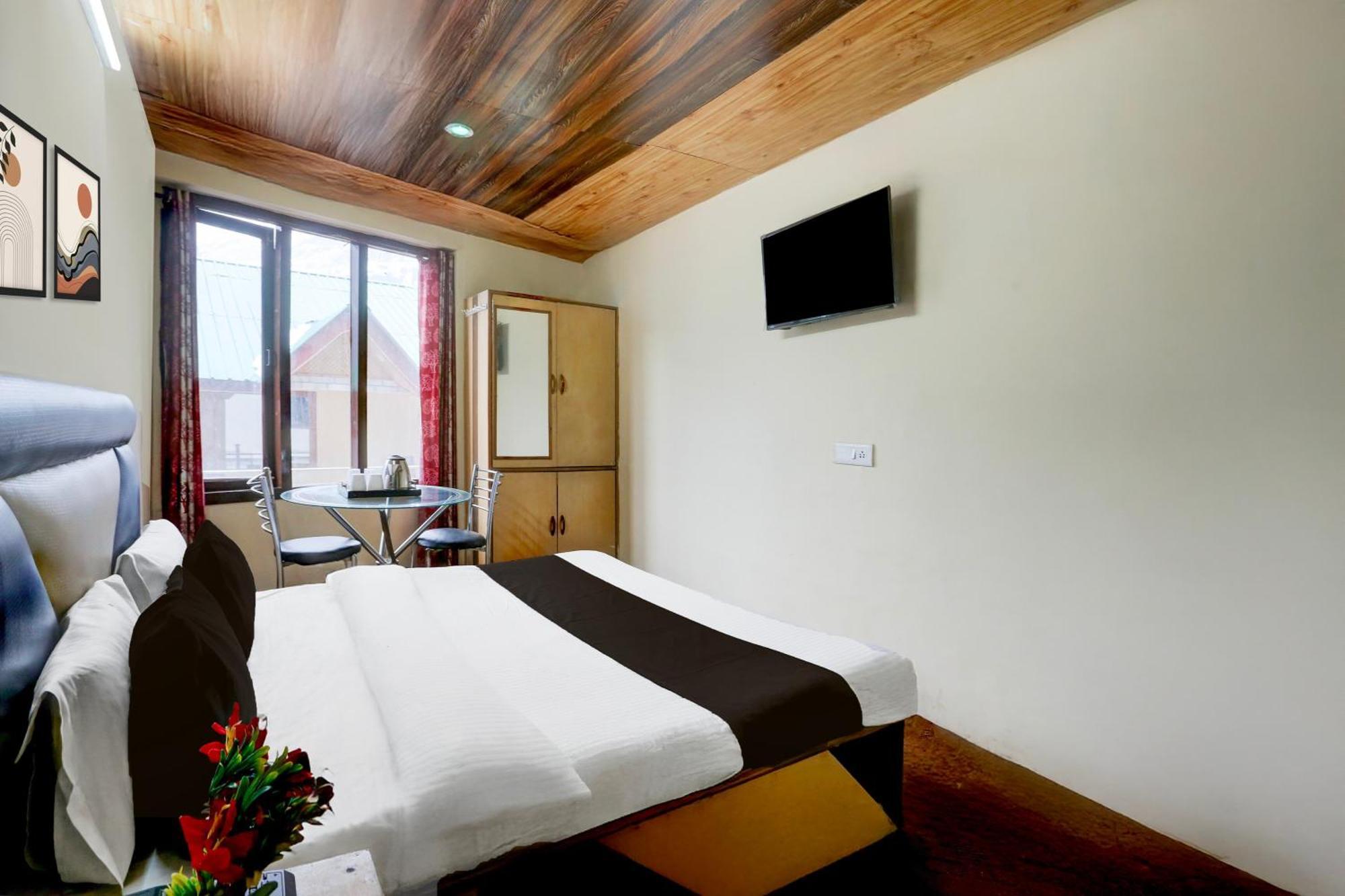 Hotel O Simsa Near Kanyal Road Manali (Himachal Pradesh)