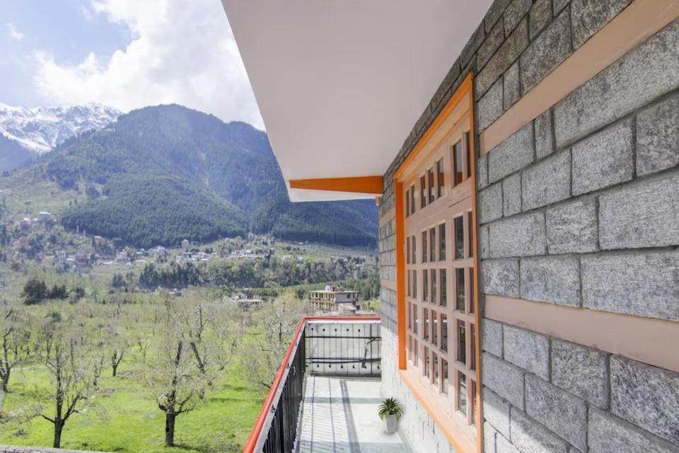 Kundan And Restaurant Hotel 3*