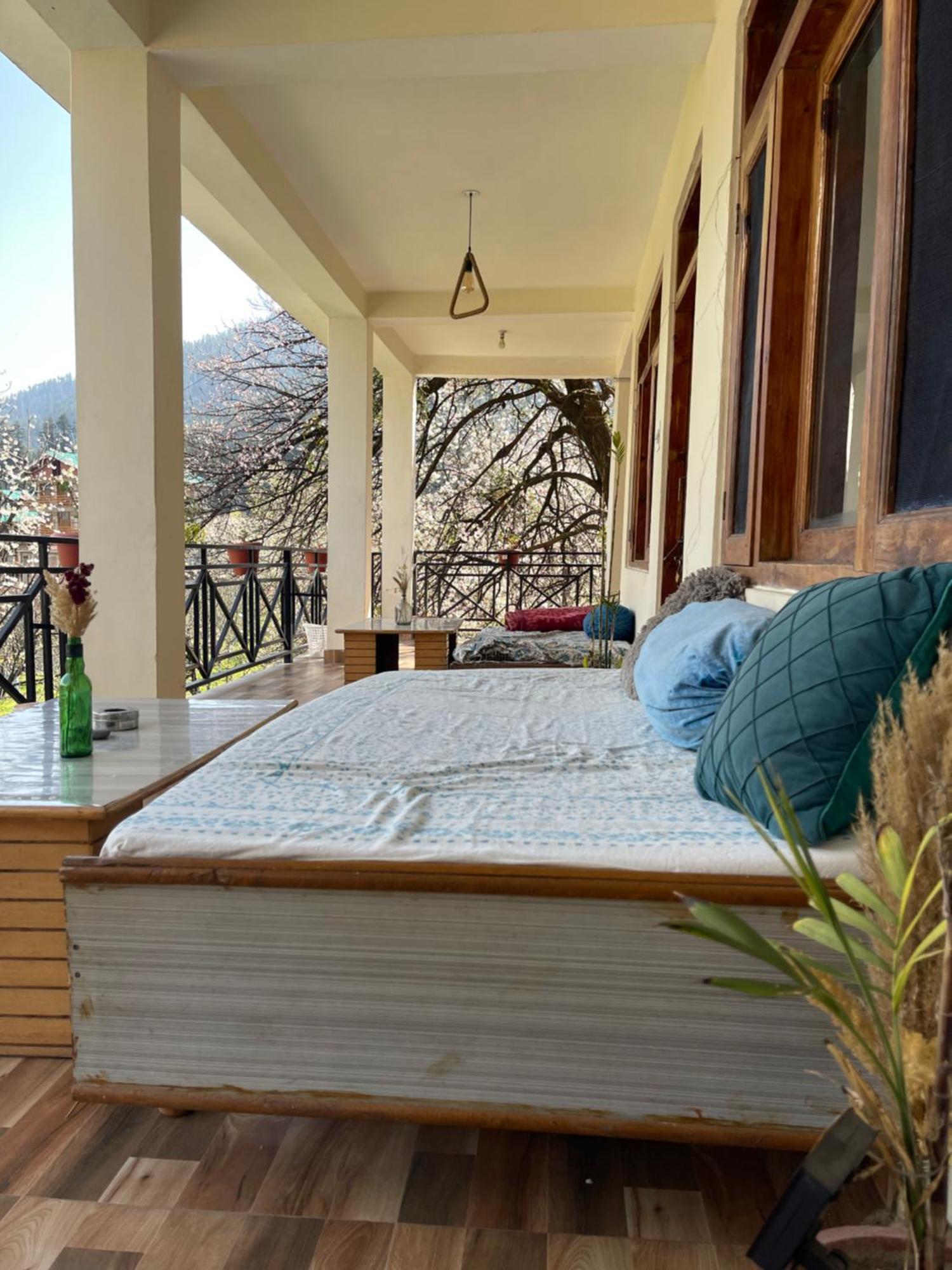 Homestay Shehjaar *