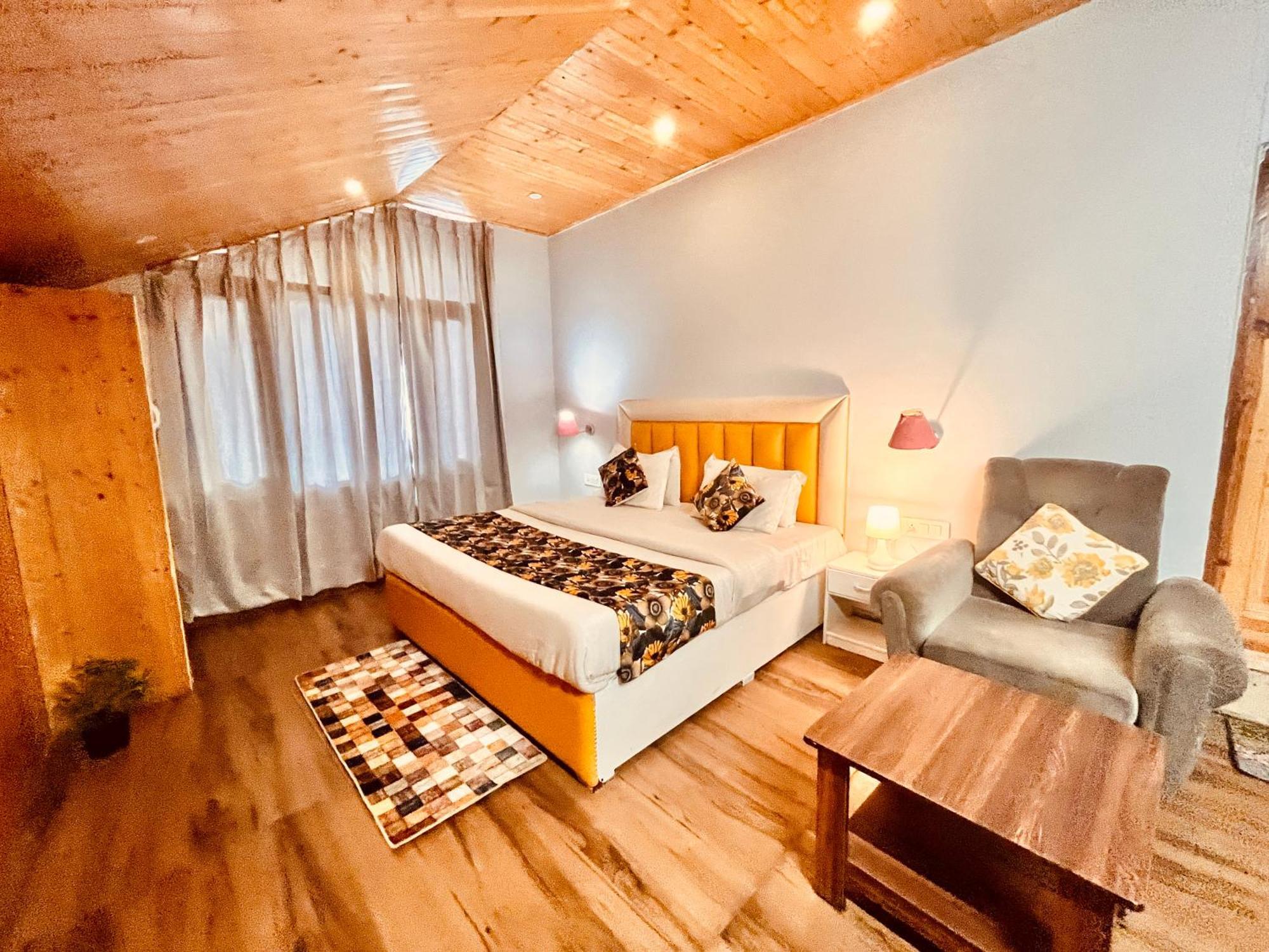 The Hadimba Palace, Hotel Manali (Himachal Pradesh)