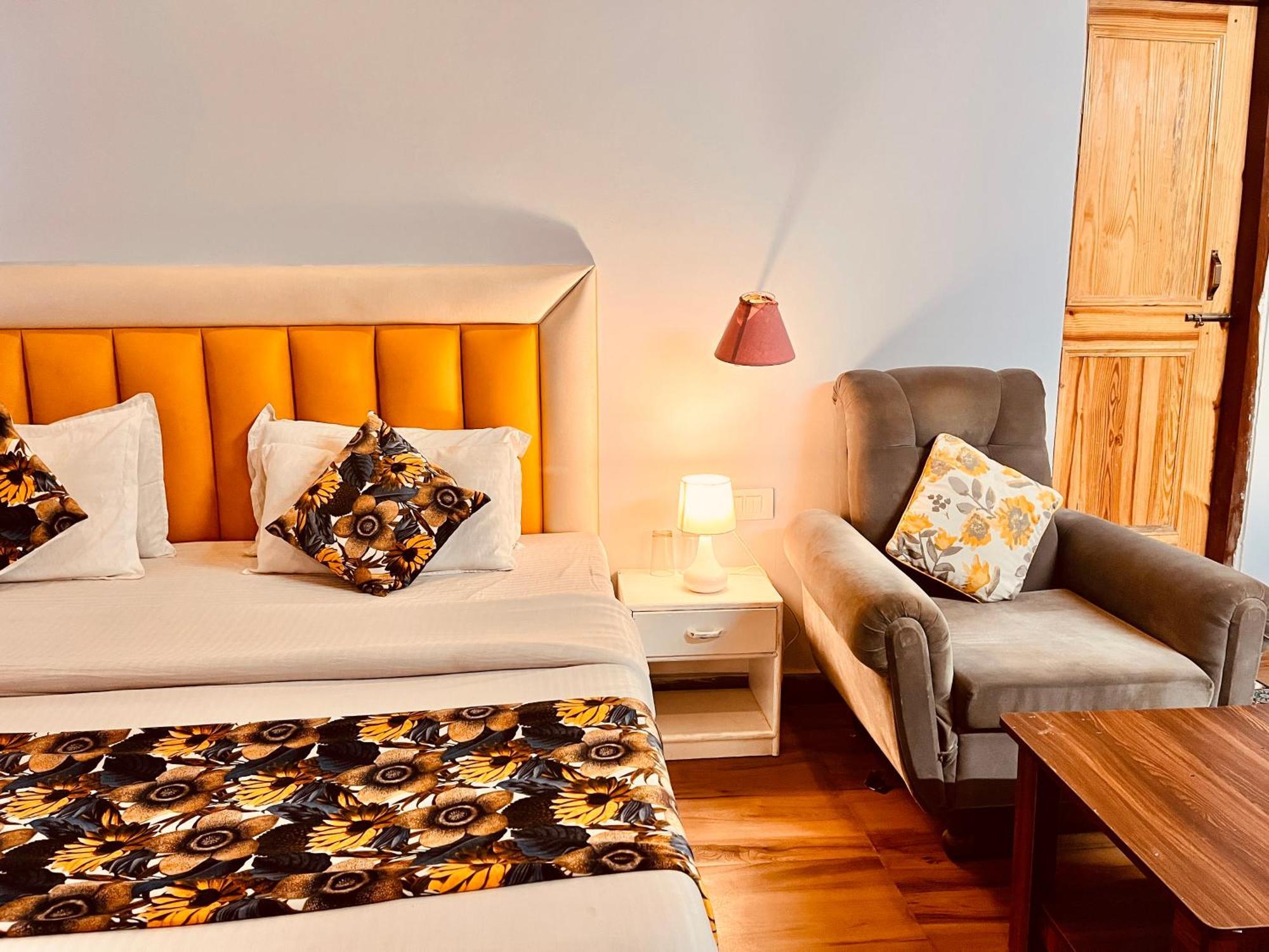 The Hadimba Palace, 4*