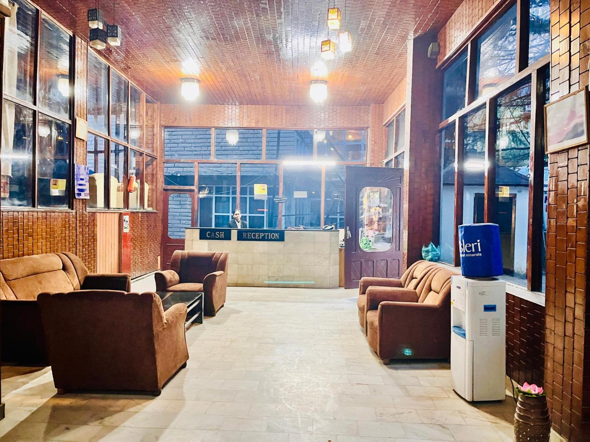 The Hadimba Palace, 4* Manali (Himachal Pradesh)