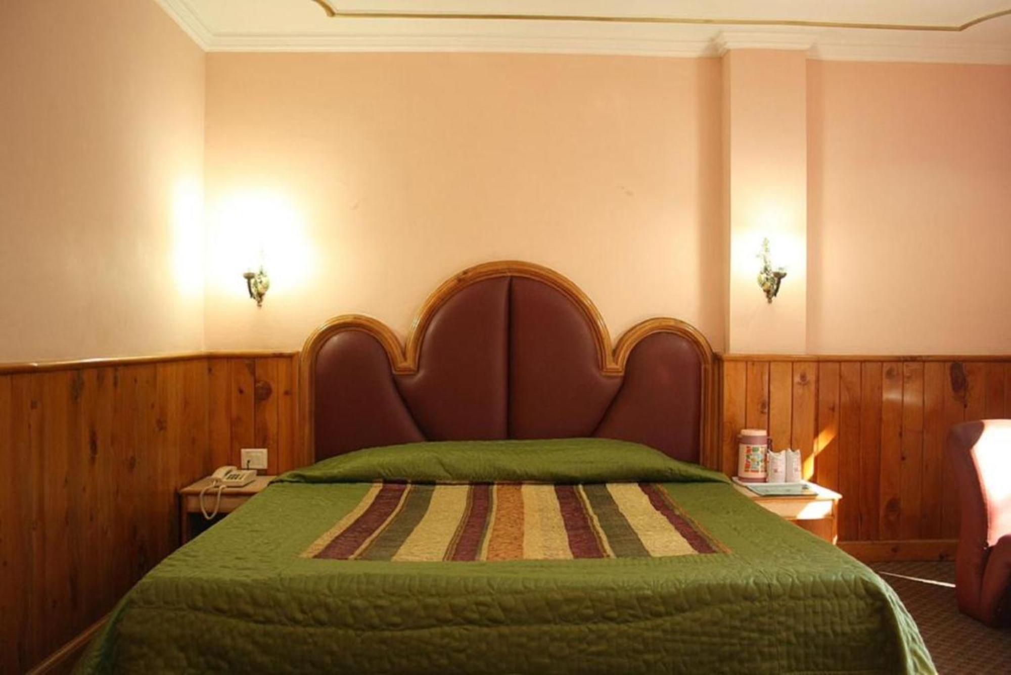 Hotel Premium Jupiter Near Hidimba Devi Temple - Free Parking - Restaurant - Facilities - Service Available - Vacation With Family - In Manali (Himachal Pradesh)