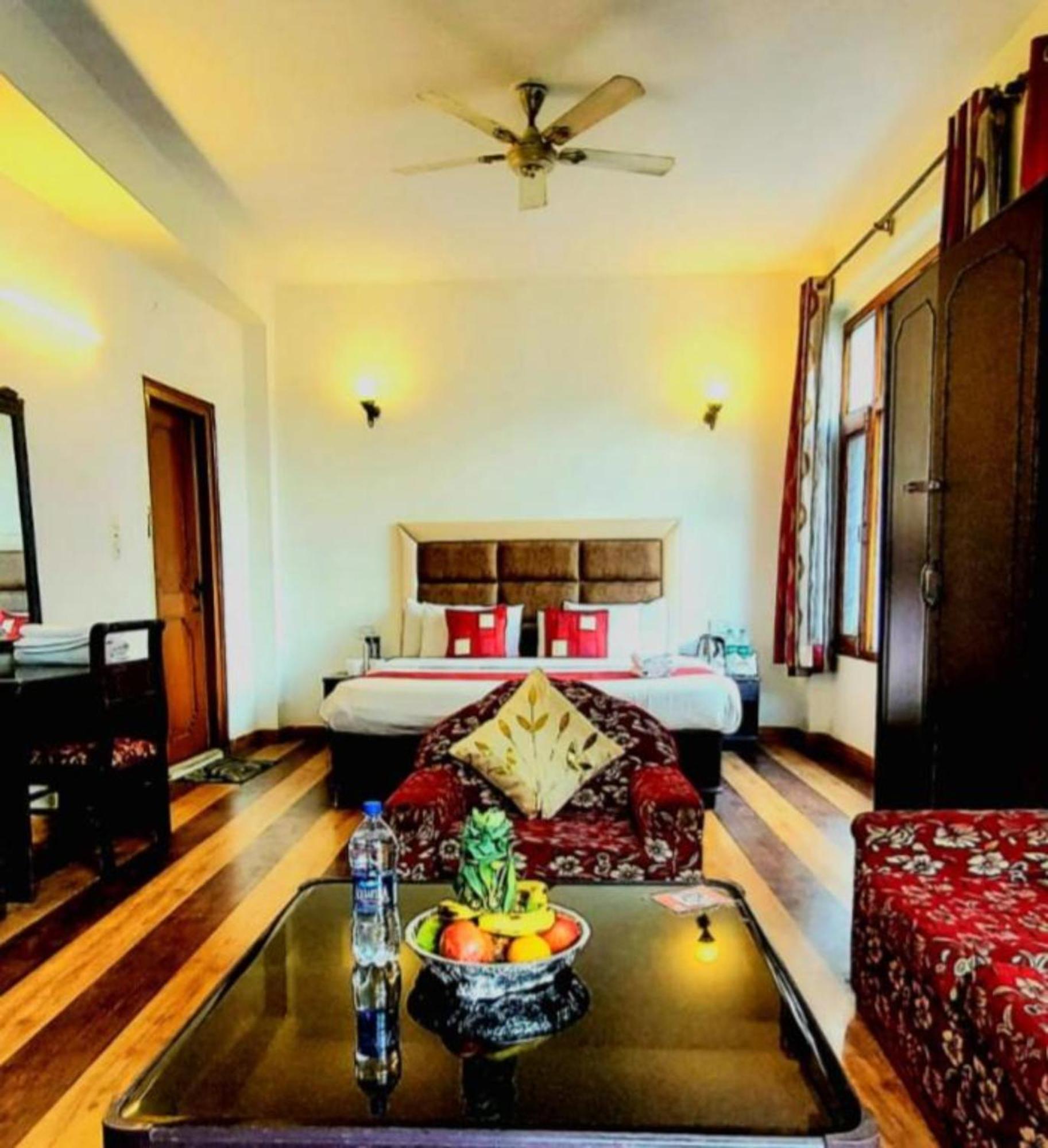 Hotel Premium Kalinga Inter Continental - Newly Decorated - Wifi - Service - Parking Available - Luxury In