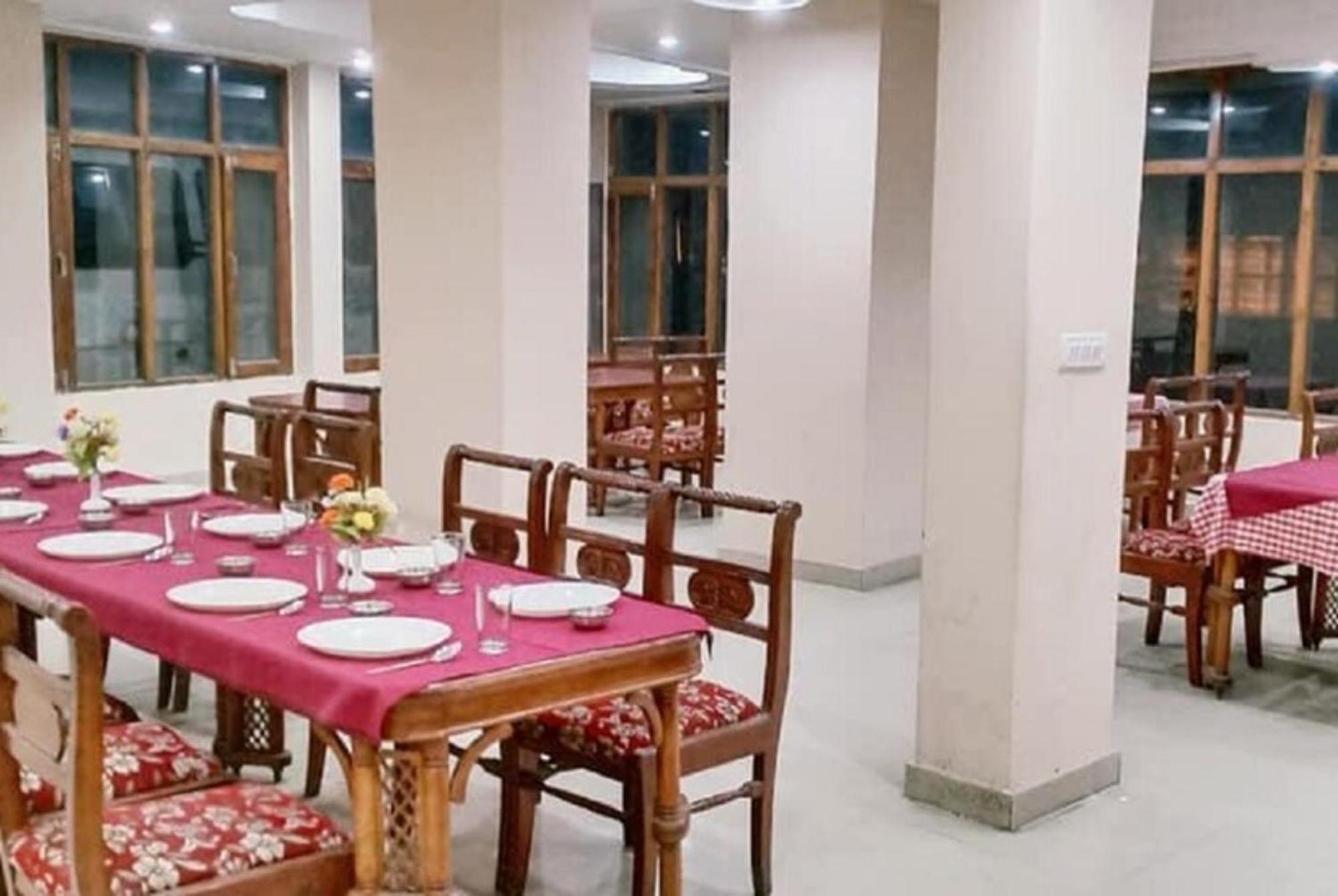 Hotel Premium Kalinga Inter Continental - Newly Decorated - Wifi - Service - Parking Available - Luxury In Manali (Himachal Pradesh)
