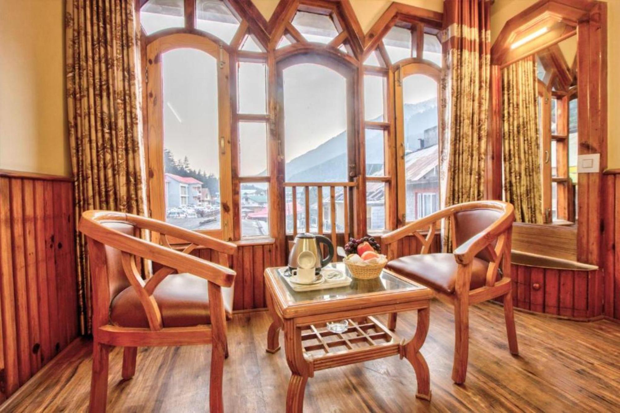 Premium I-bex Near Durga Temple - Restaurant - - Facilities - In 4* Manali (Himachal Pradesh)
