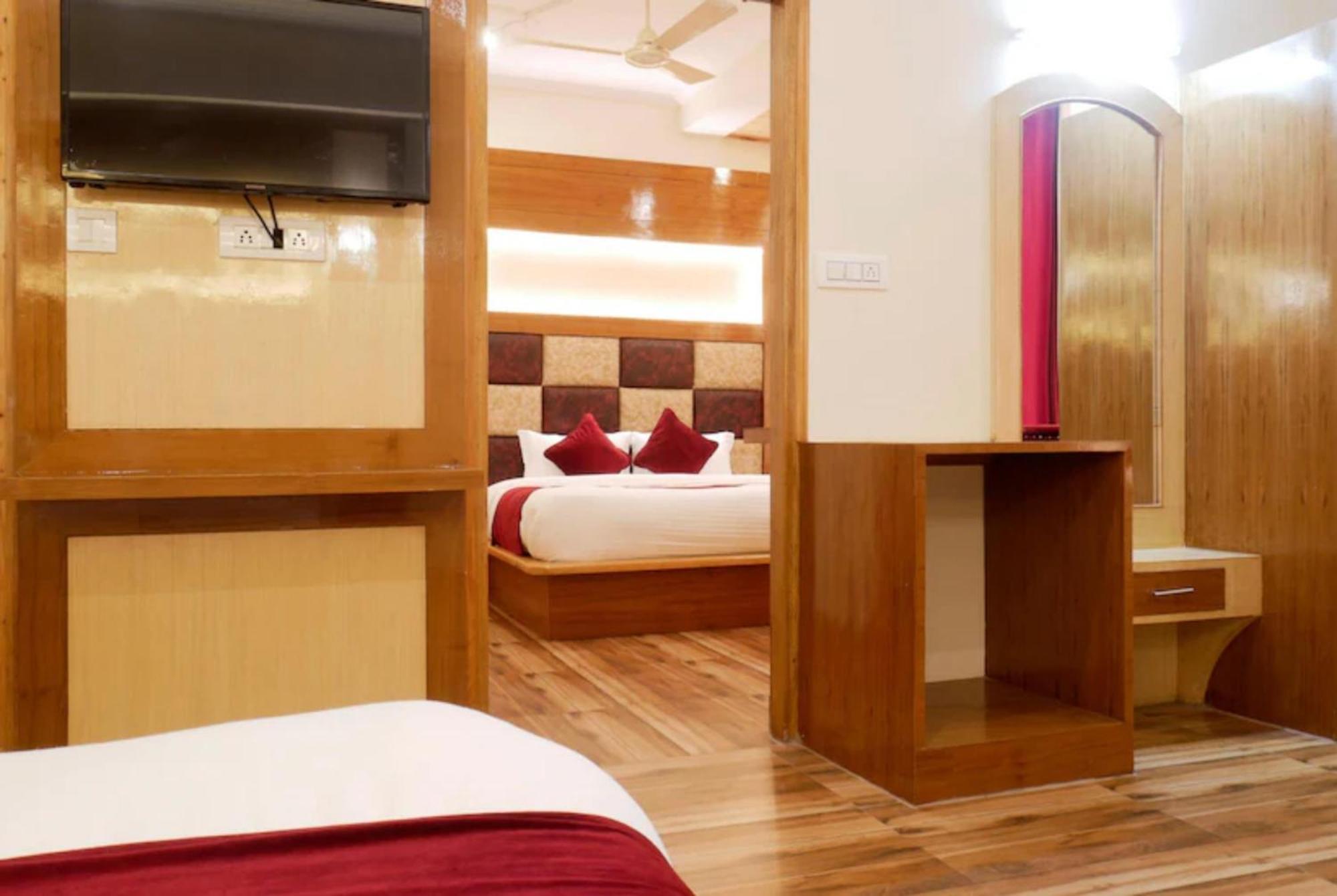 Premium New Ambika International - Jungle Safari- Free Parking- Restaurant - Bonfire - Facilities In 4* Manali (Himachal Pradesh)