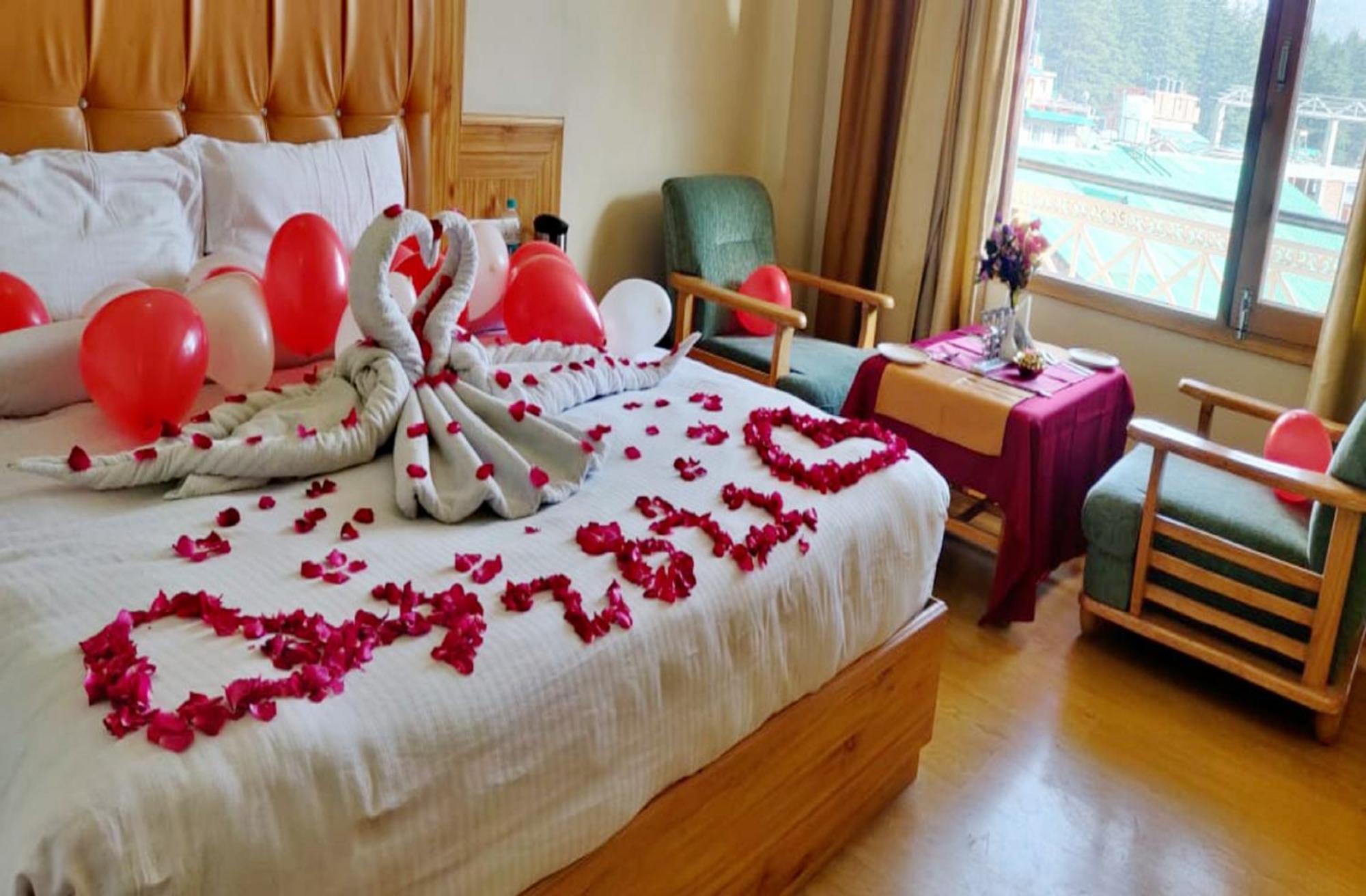 Premium New Ambika International - Jungle Safari- Free Parking- Restaurant - Bonfire - Facilities In Hotel