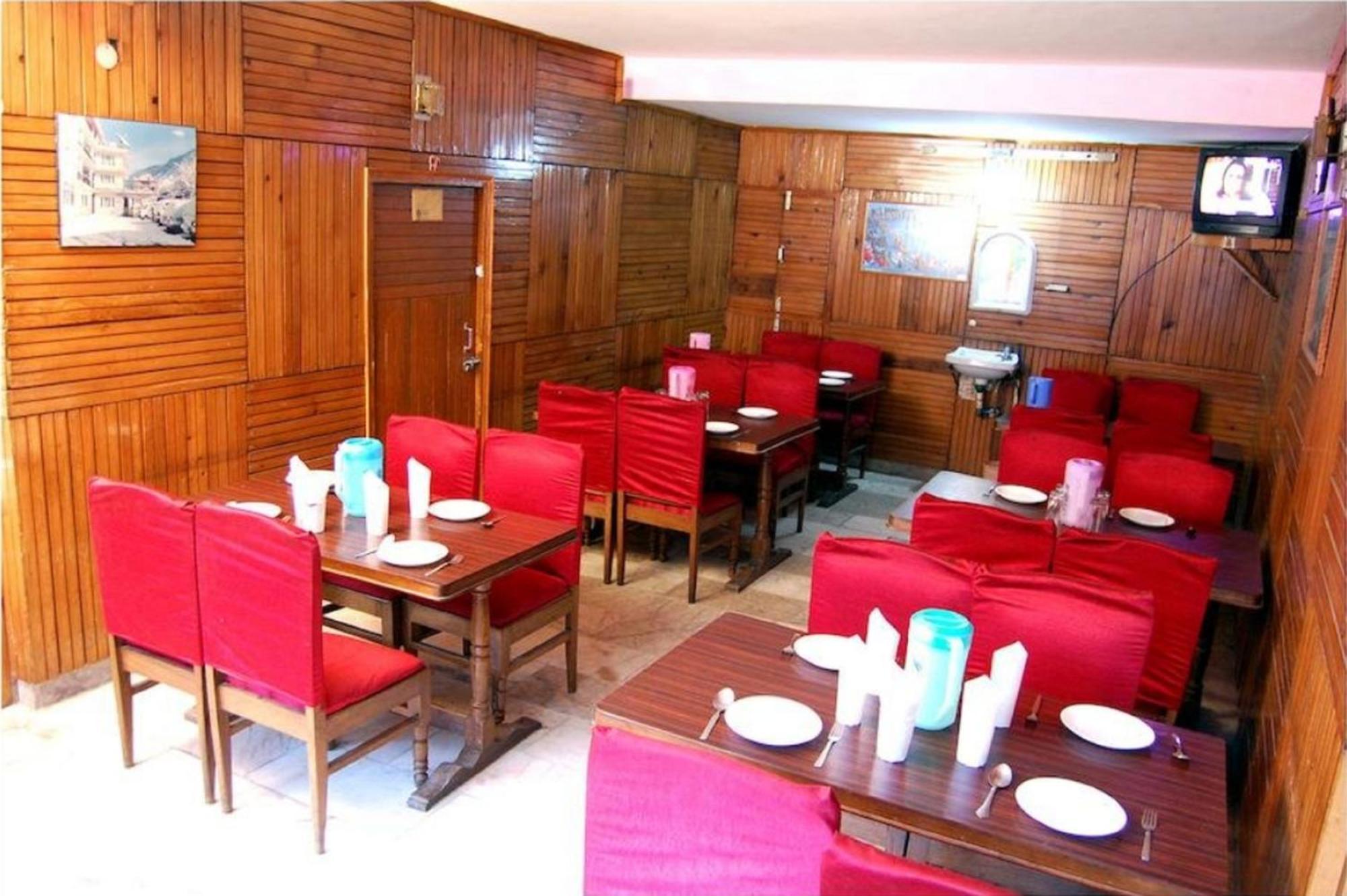 Premium New Ambika International - Jungle Safari- Free Parking- Restaurant - Bonfire - Facilities In 4* Manali (Himachal Pradesh)