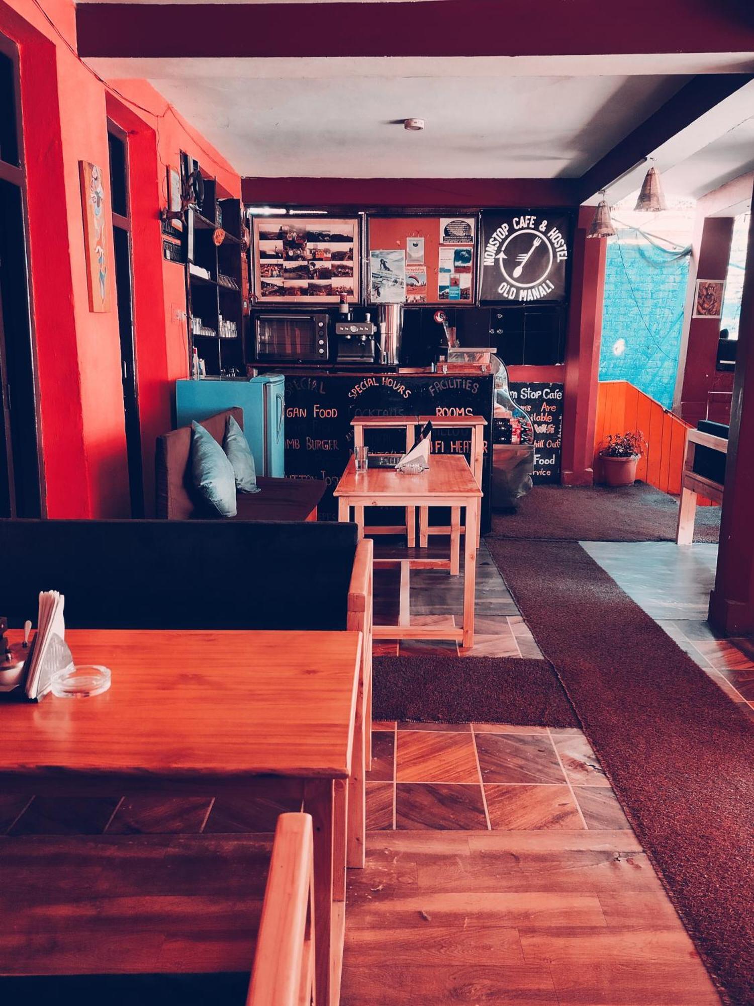 Non Stop Cafe & Guest house *