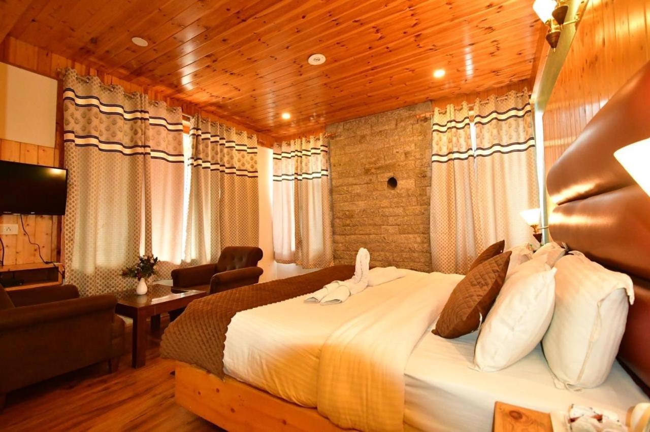 Hotel Chichoga Heights