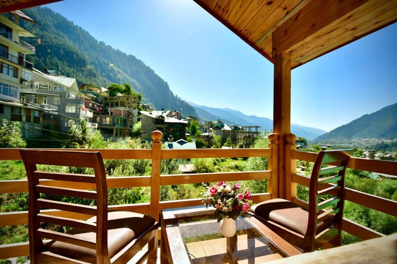 Hotel Chichoga Heights Manali (Himachal Pradesh)