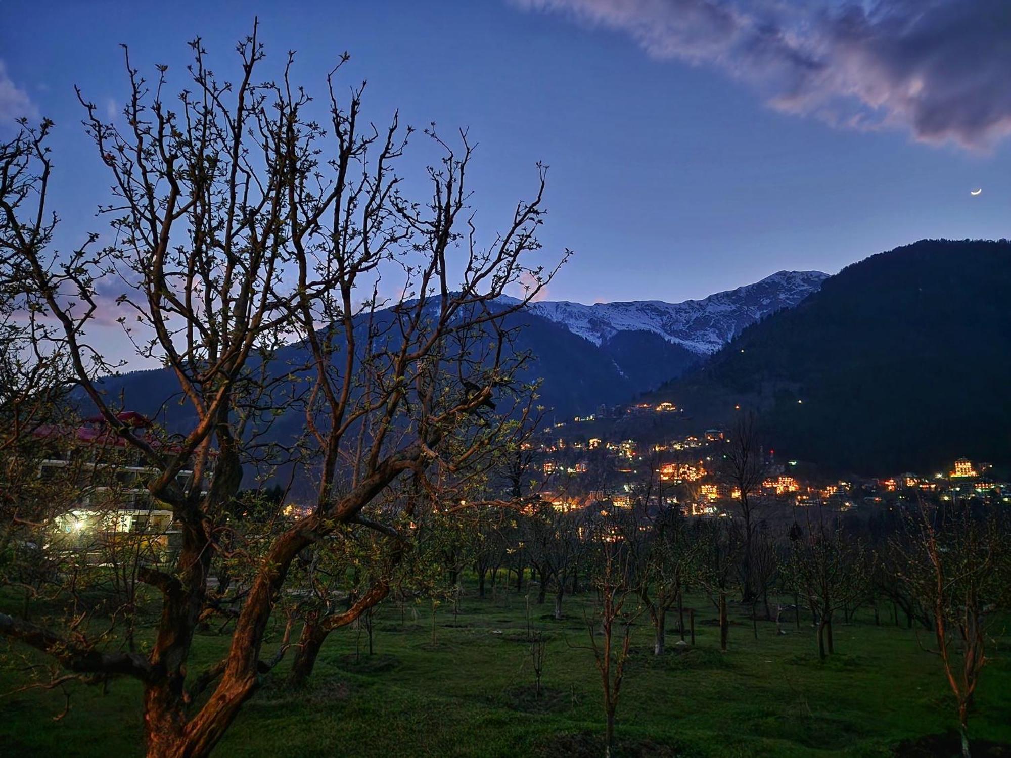 Hotel Kundan And Restaurant Manali (Himachal Pradesh)
