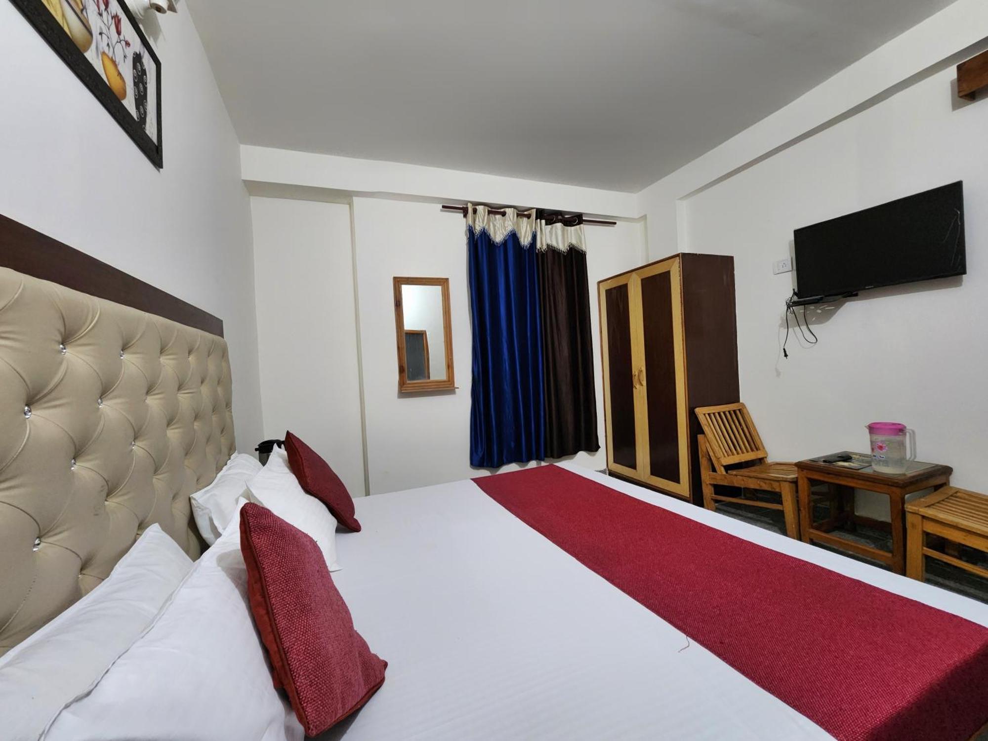 Hotel Kundan And Restaurant 3*