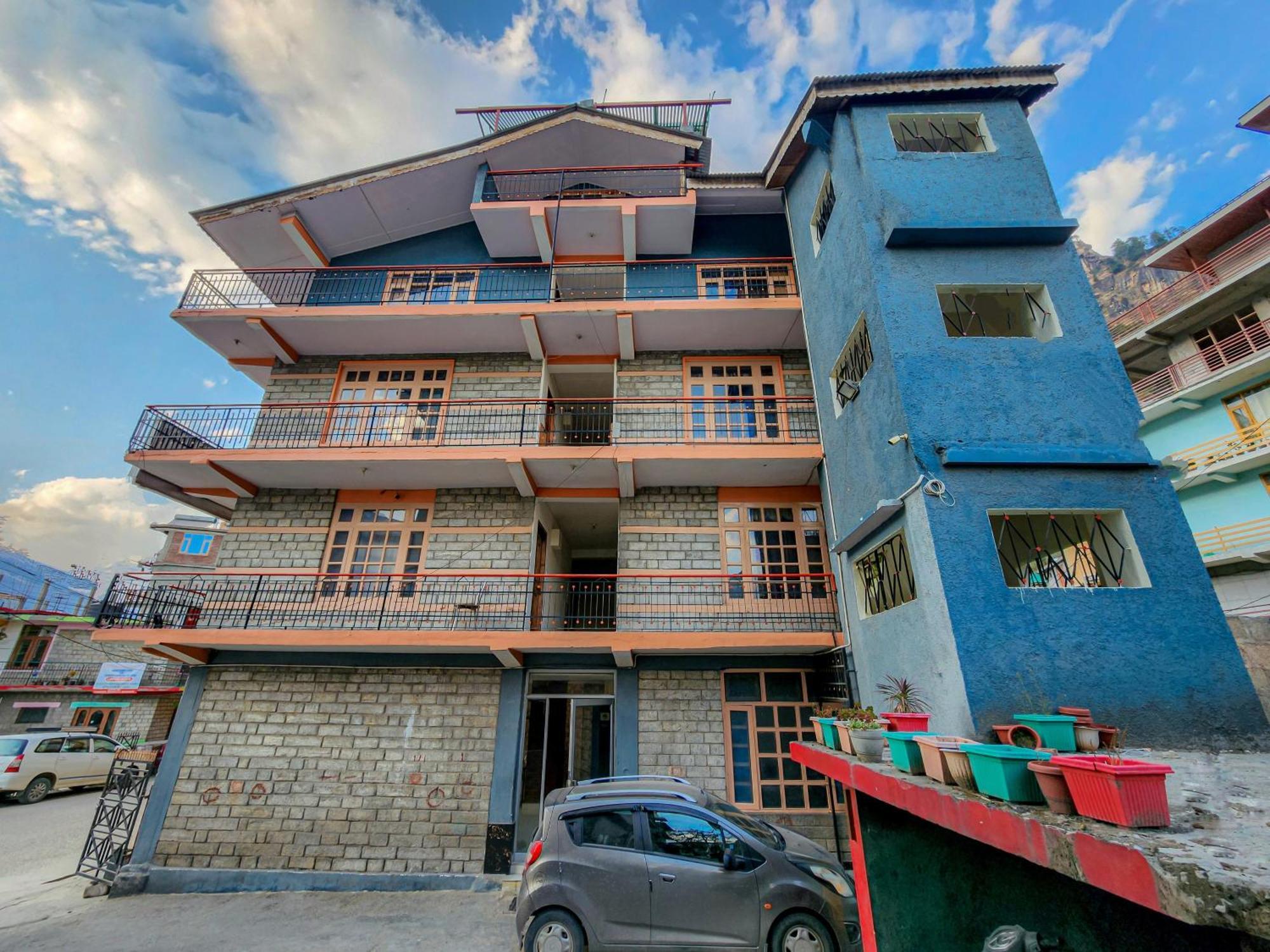 Kundan And Restaurant Hotel Manali (Himachal Pradesh)