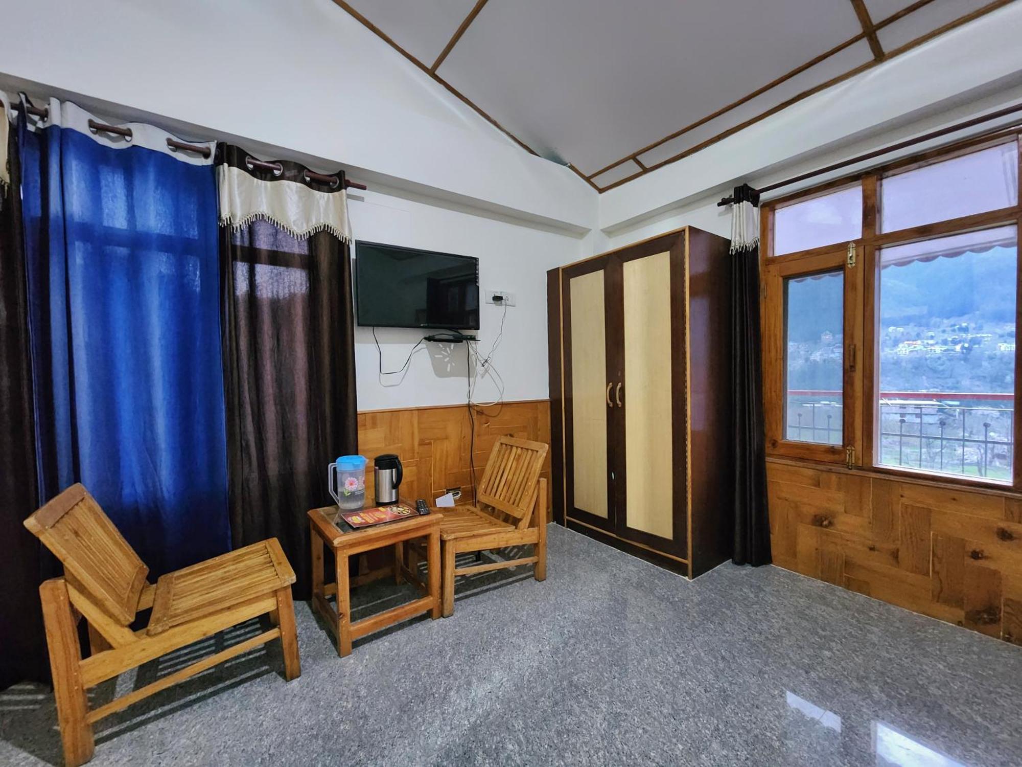 Kundan And Restaurant Hotel 3*