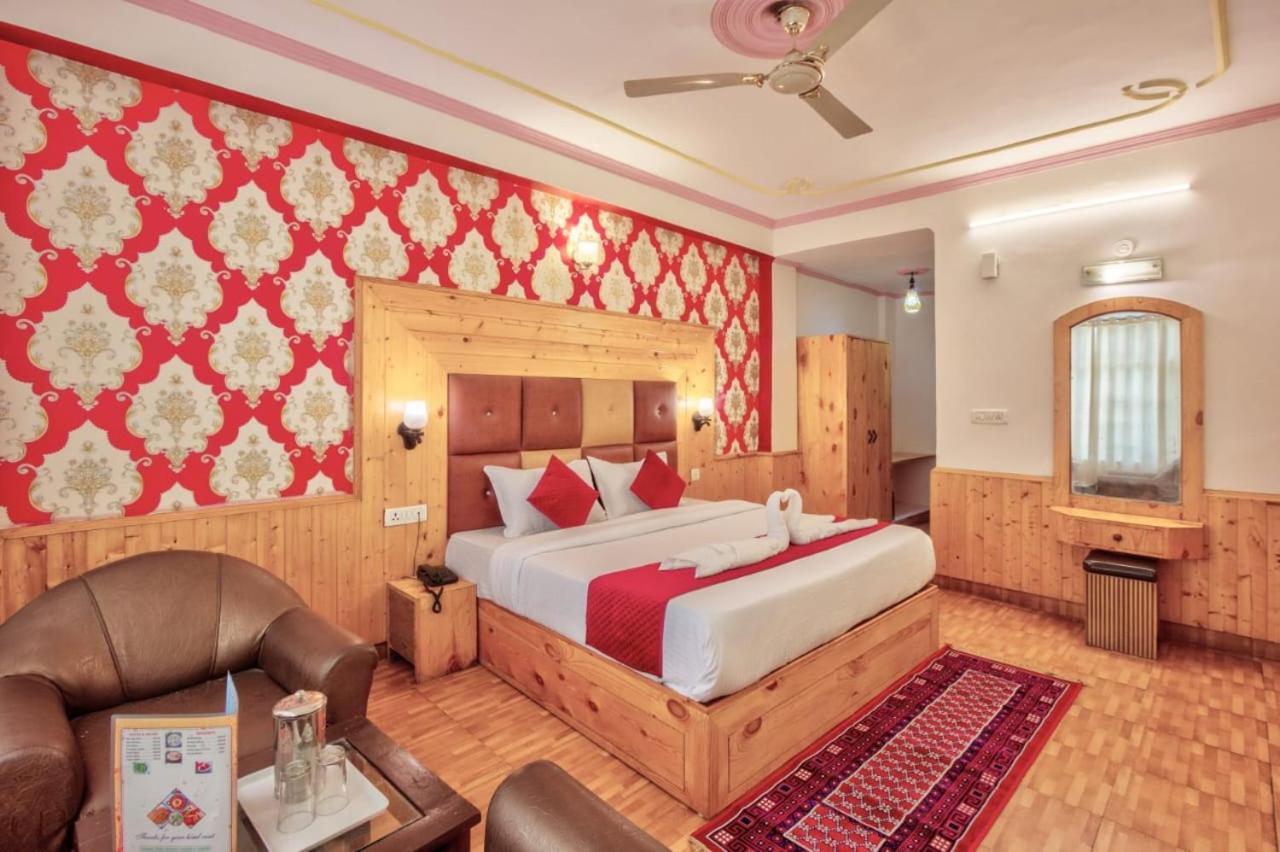 Hotel Day Night Manali (Himachal Pradesh)