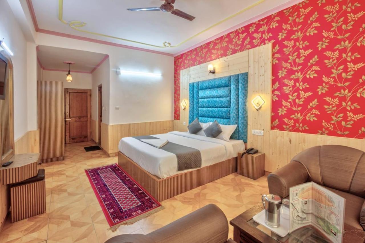 Hotel Day Night Manali (Himachal Pradesh)