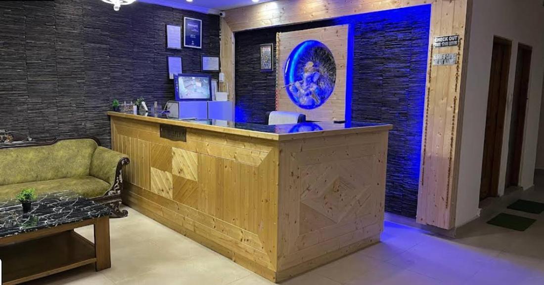 Hotel Day Night Manali (Himachal Pradesh)
