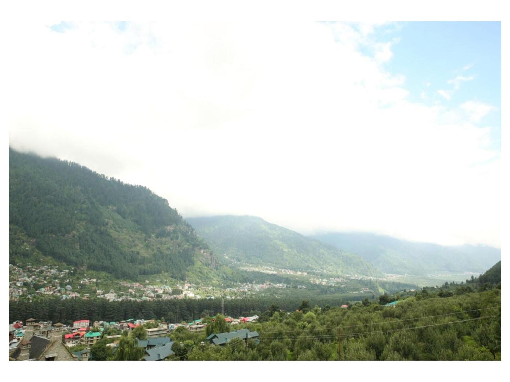 Hotel Saras Manali (Himachal Pradesh)